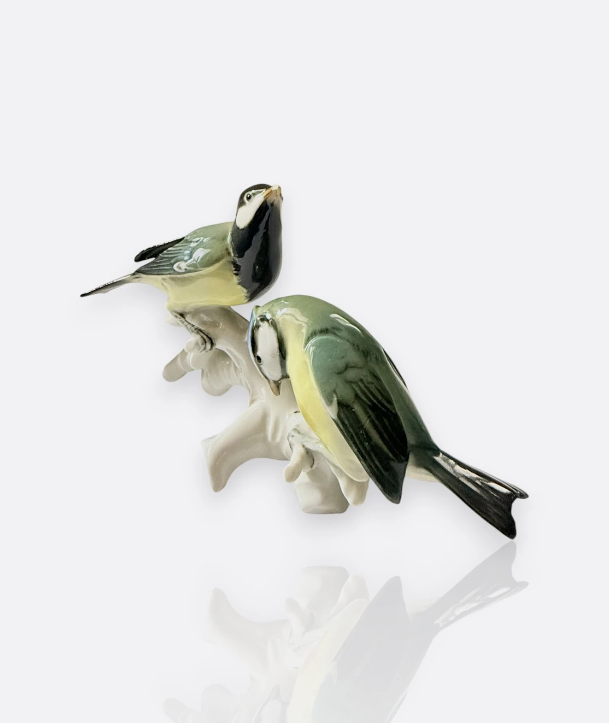 Volkstedt Thuringia Almanya – İki Kuşlu Porselen Figür, El Boyama (1950’ler)