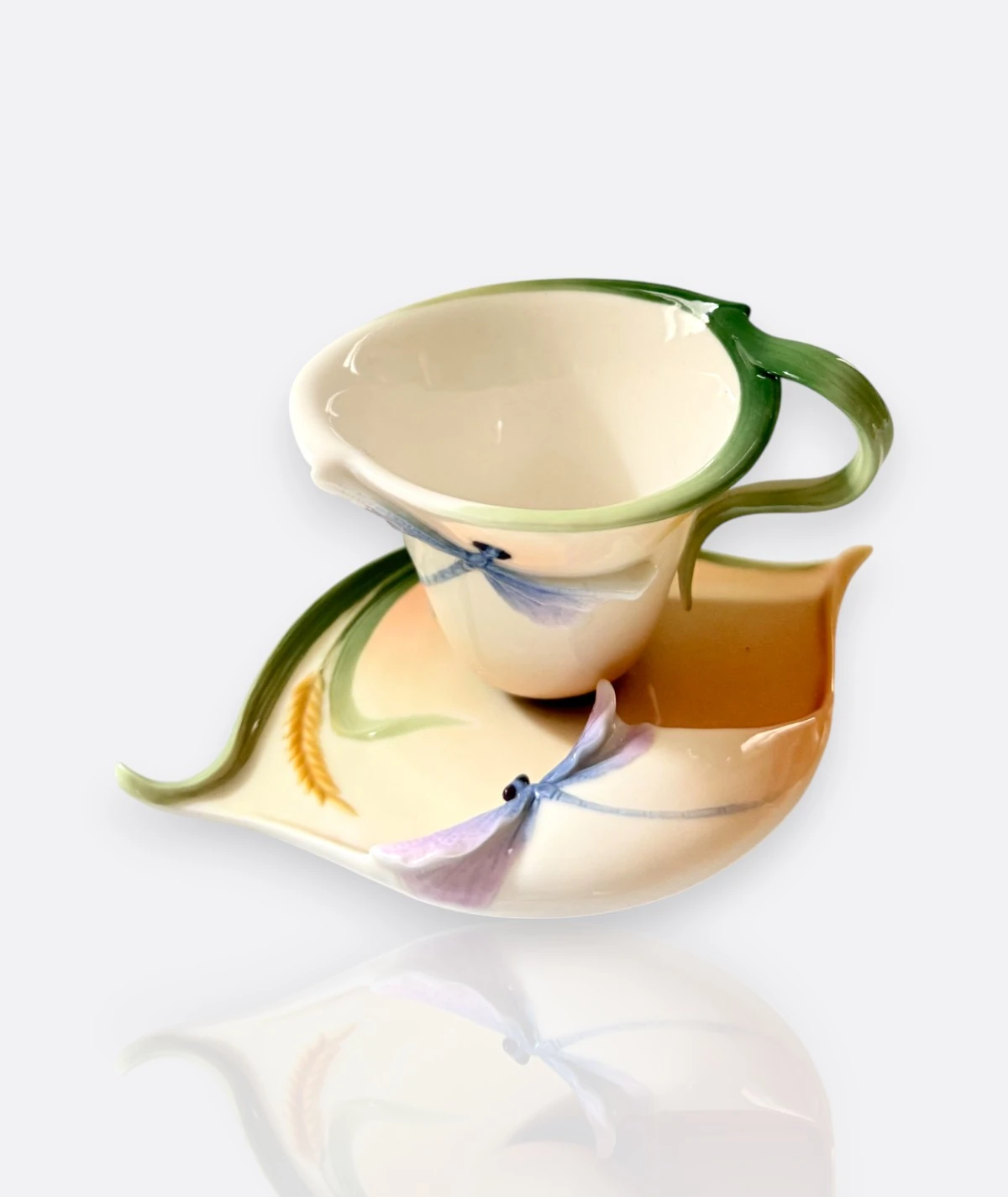 Franz Collection – Kelebekli Fincan & Tabak Seti (FZ00028)