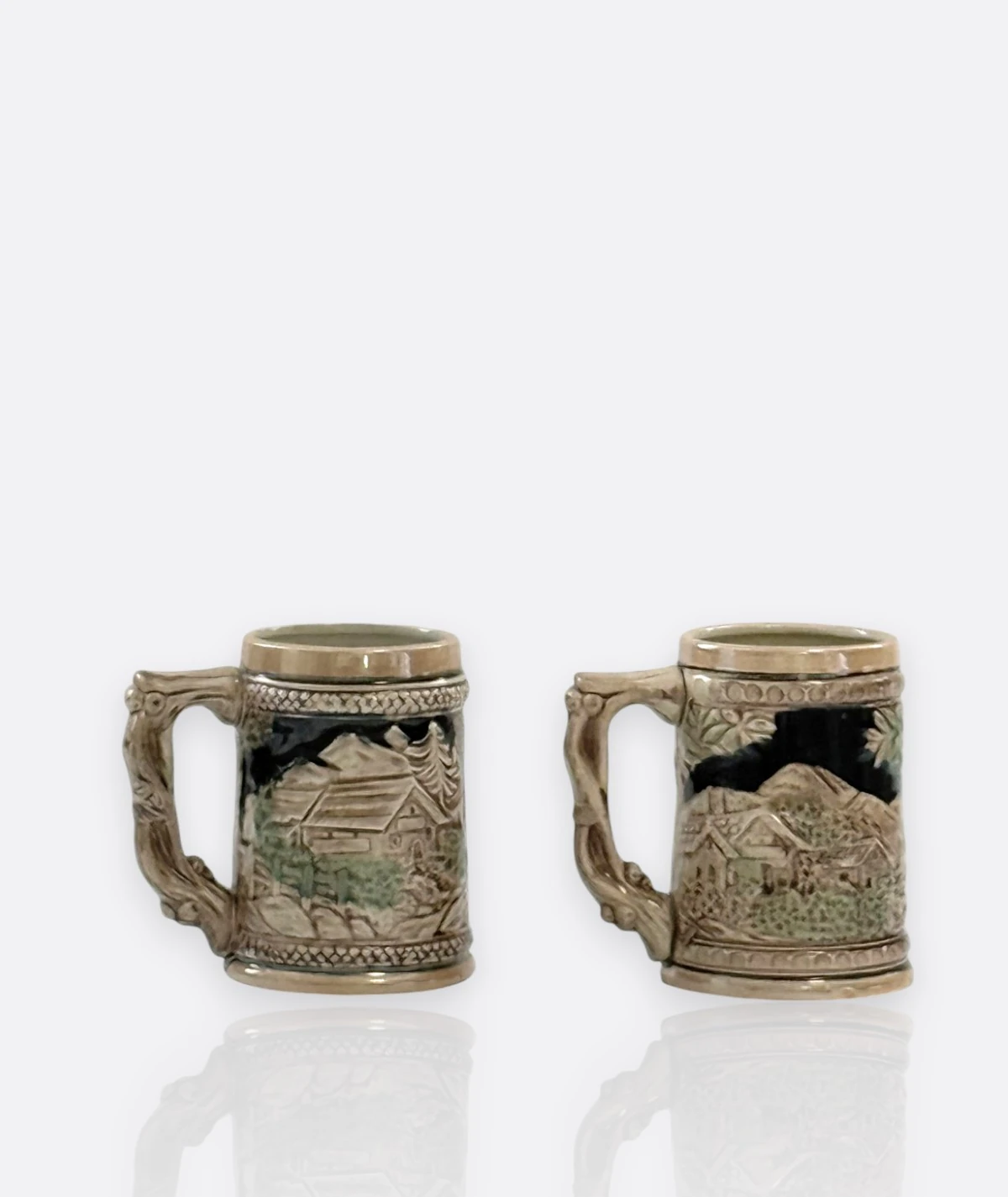 Alman Tarzı Seramik Bira Kupası Çifti (1950’ler)