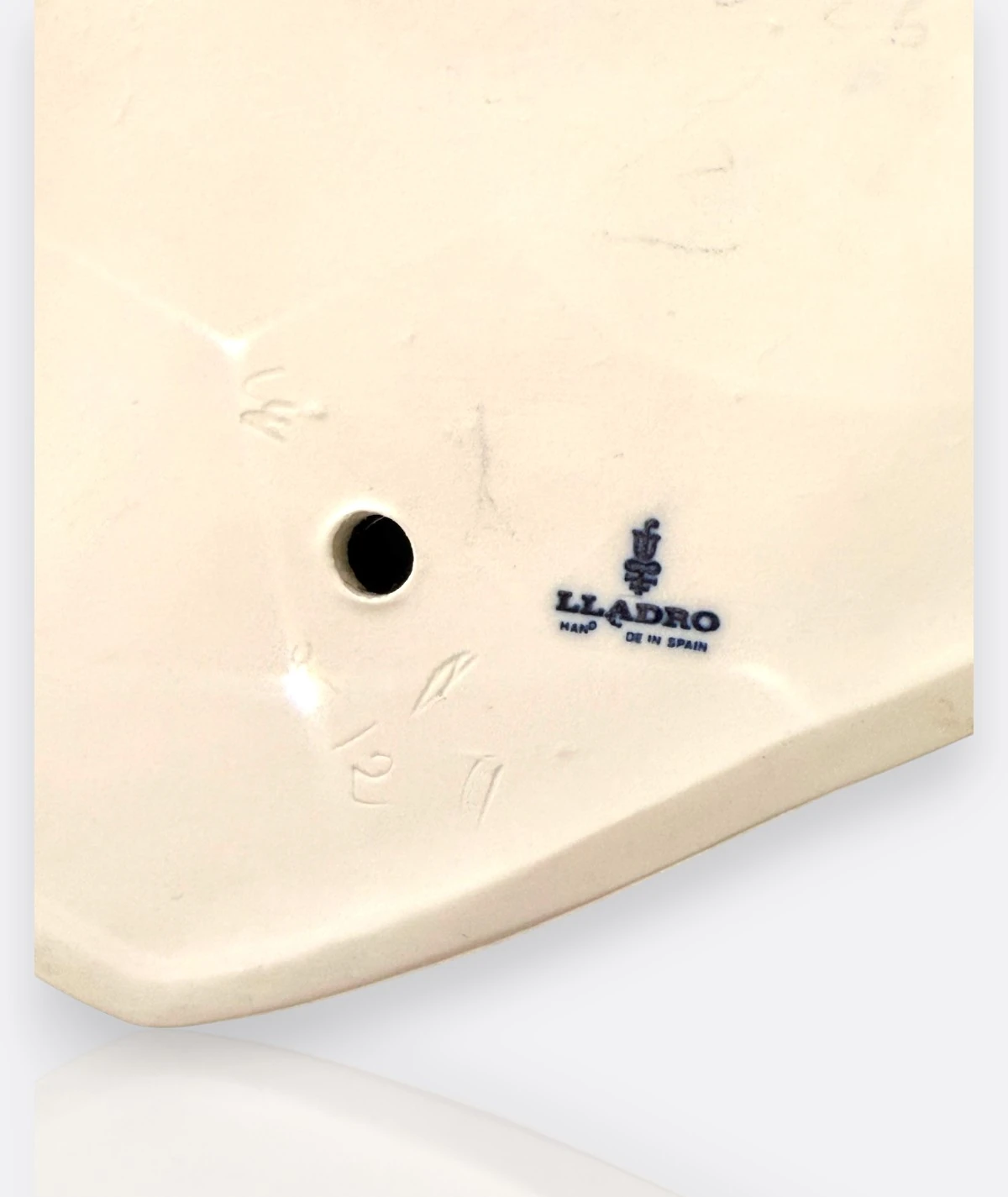 Lladró –  Porselen Figür “Girl with Lute” (Spain, 1970s)