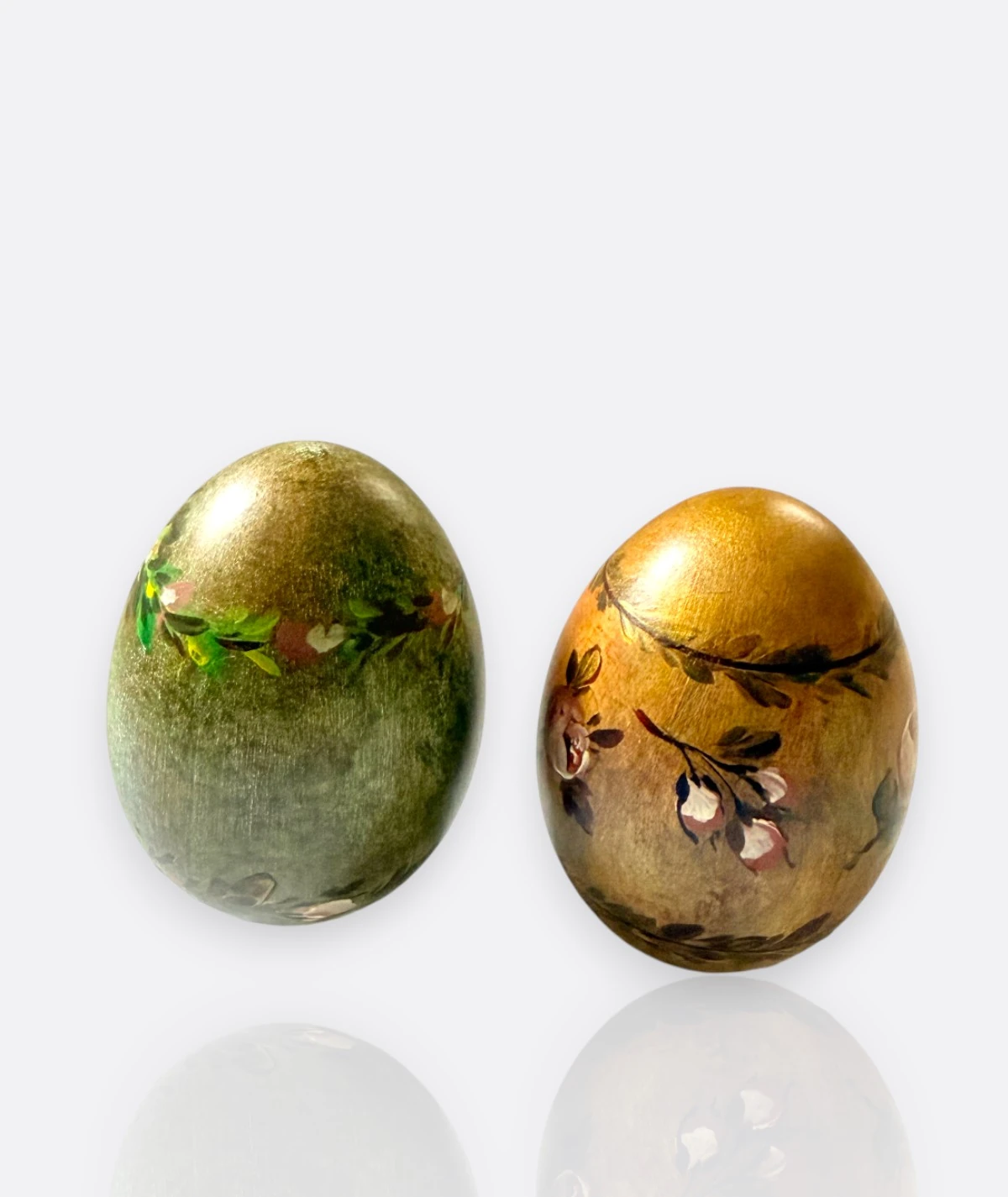 El Boyaması Çiçek Desenli Dekoratif Yumurtalar (Pembe Güller Temalı – Çift Set)