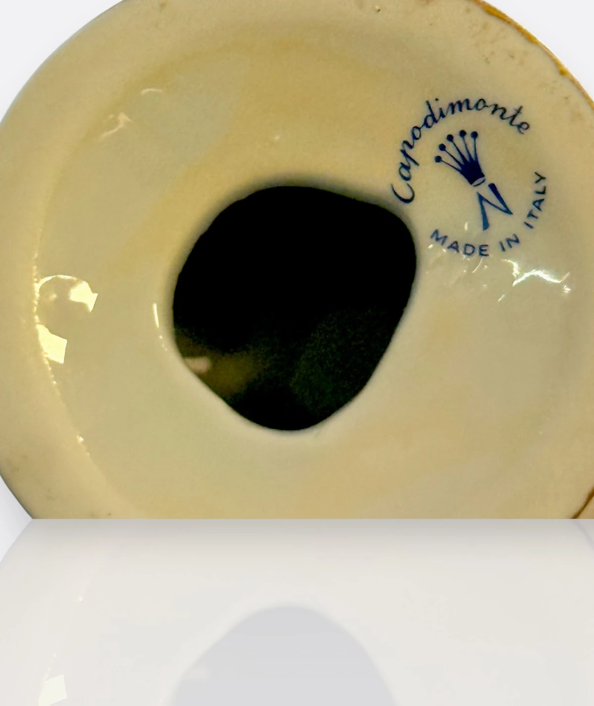 Capodimonte – El Yapımı Altın Yaldızlı Porselen Kuğu Figürü