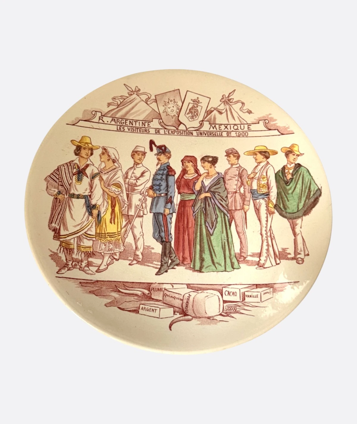 “Les Visiteurs de l’Exposition Universelle” 1889–1900 Koleksiyon Seramik Tabak Seti (8’li) Fransa, Saint Amand & Hamages – Antika Koleksiyon Serisi