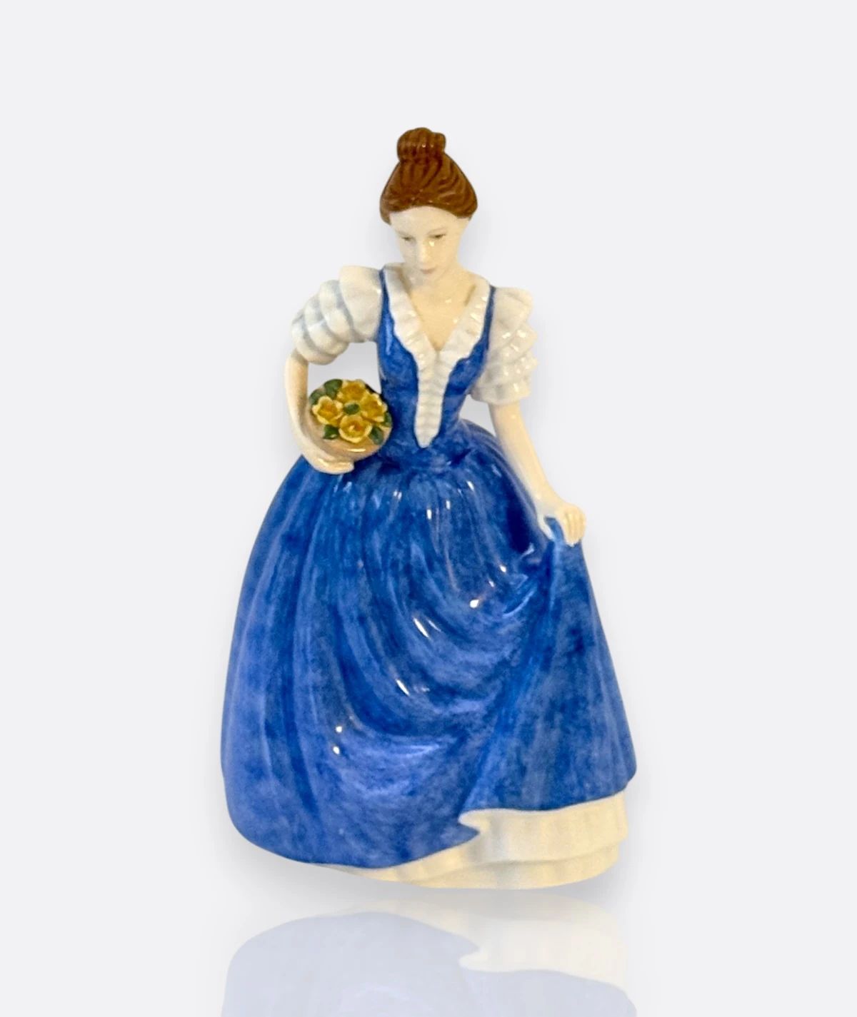 Royal Doulton – Porselen Figür “Helen” (Pretty Ladies, 2005)