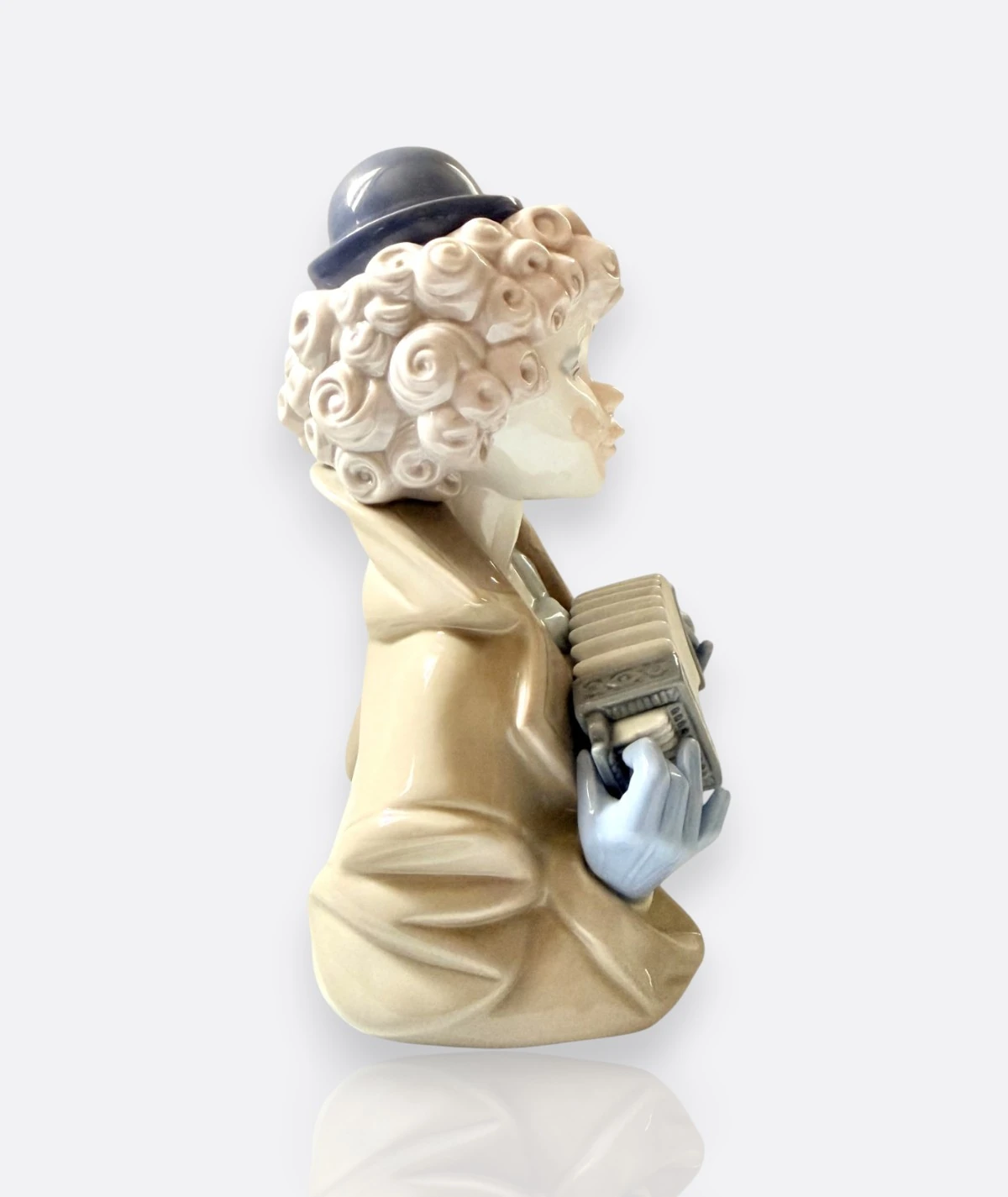 Lladro Spain – “Accordion Clown” (Model 5385) El Yapımı Porselen Figür