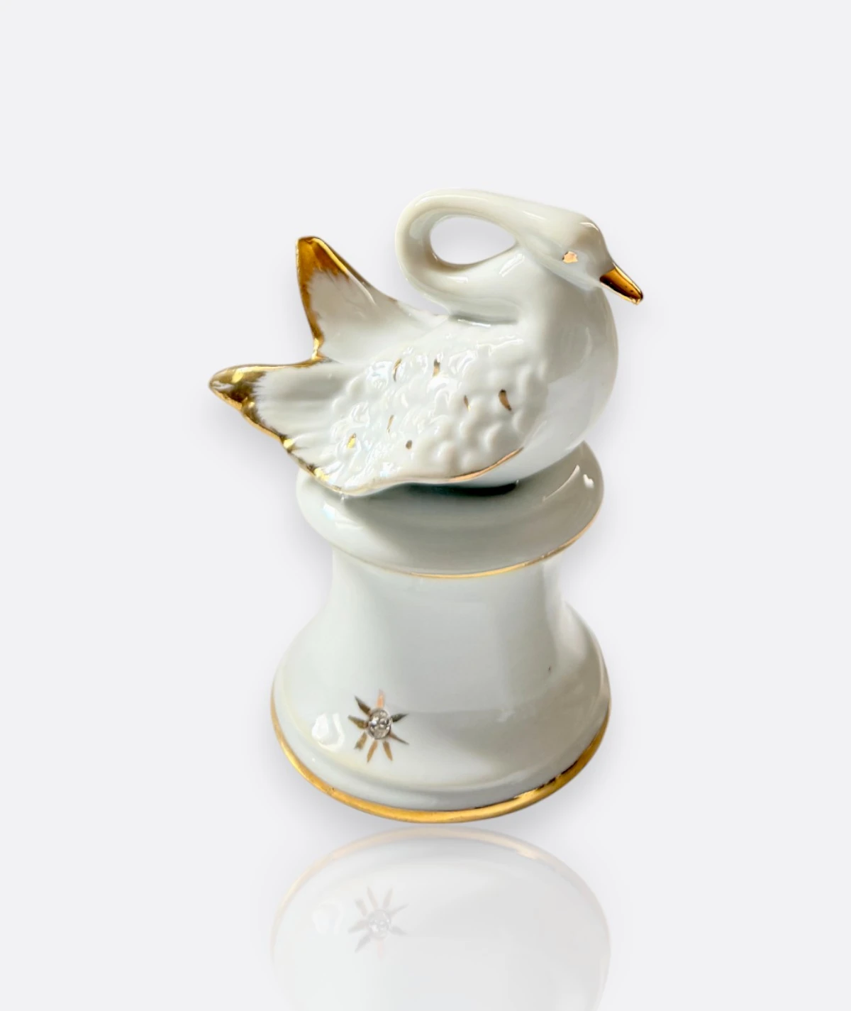 Capodimonte – El Yapımı Altın Yaldızlı Porselen Kuğu Figürü