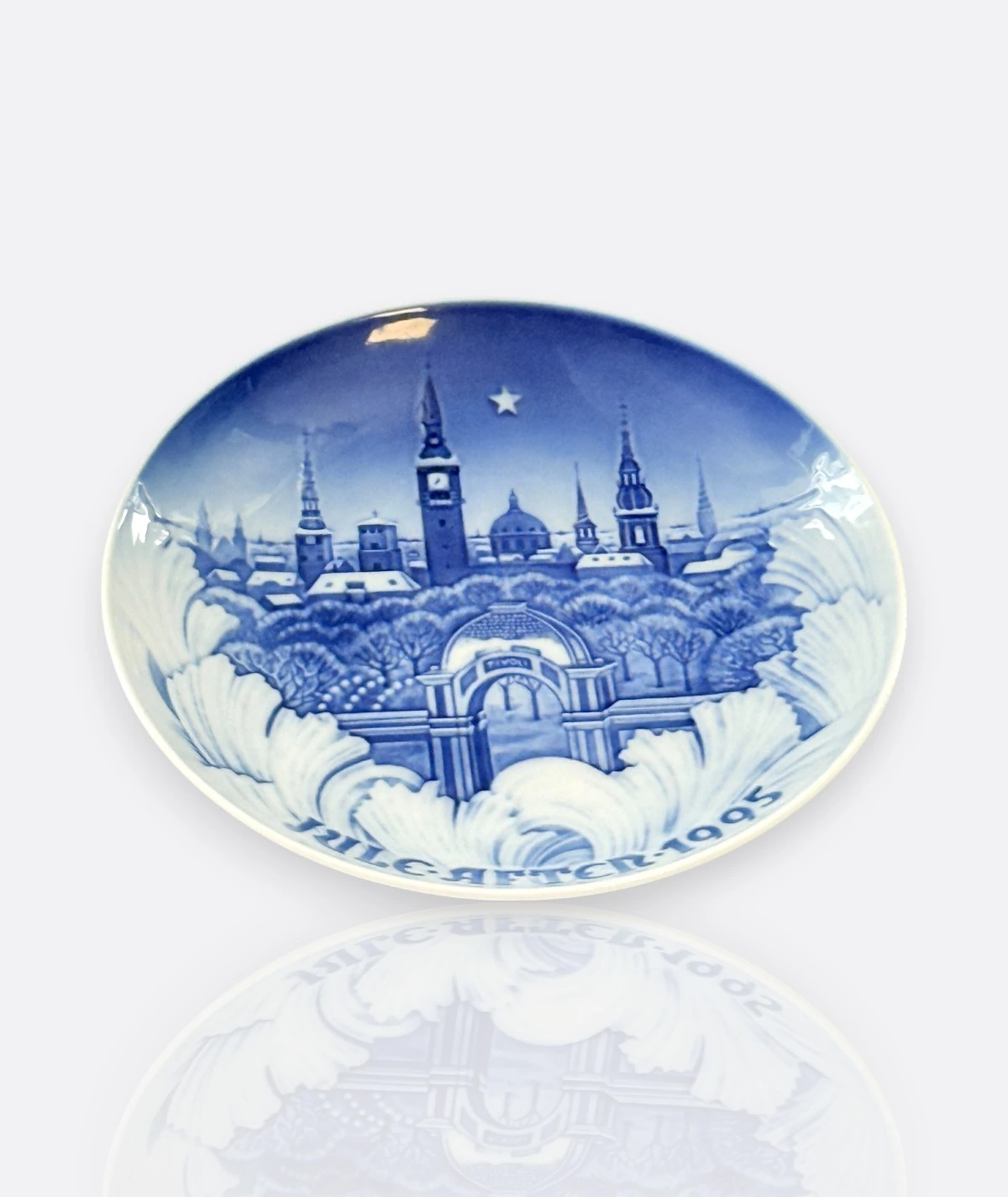 Royal Copenhagen & Bing & Grøndahl – Christmas Plate Koleksiyonu (12 ADET)
