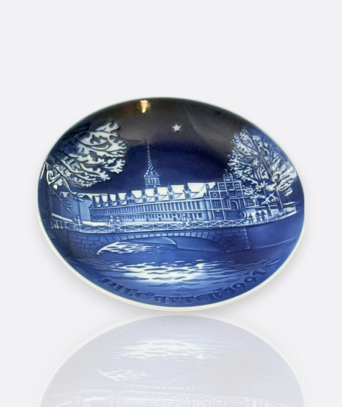 Royal Copenhagen & Bing & Grøndahl – Christmas Plate Koleksiyonu (12 ADET)