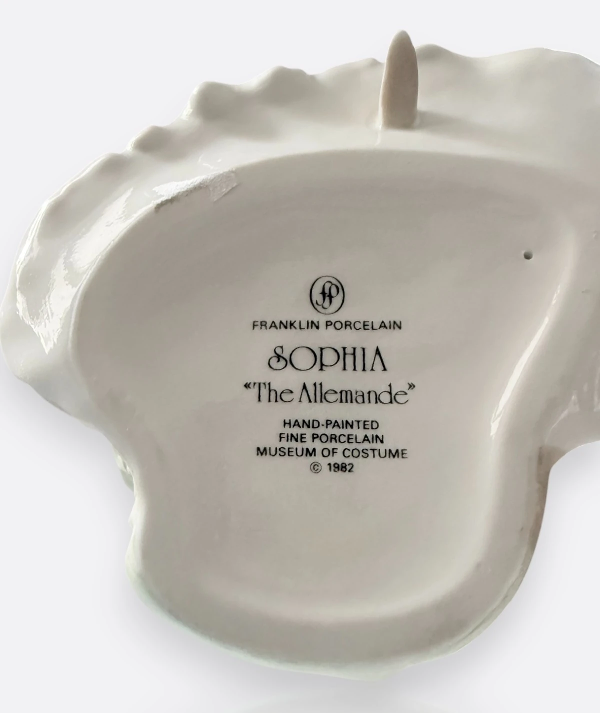 Franklin Porcelain “Sophia – The Allemande” Figürin (1982, Museum of Costume Collection)