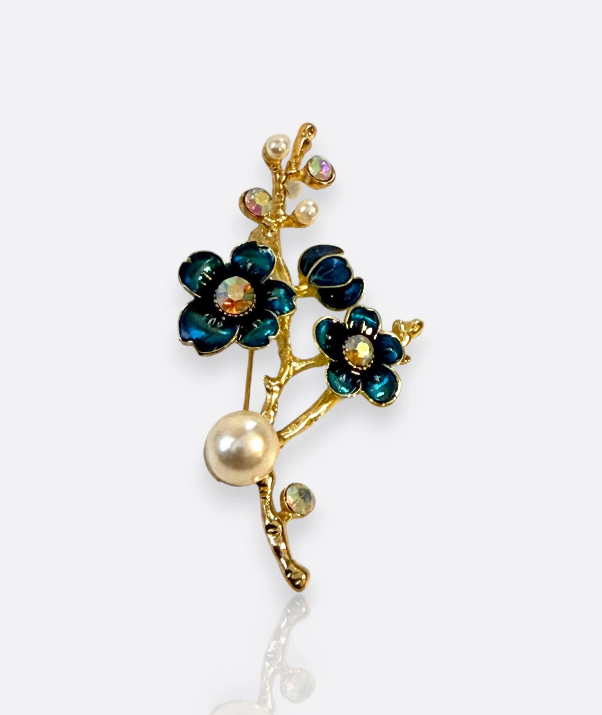 Mavi Çiçek ve İnci Detaylı Zarif Gold Broş