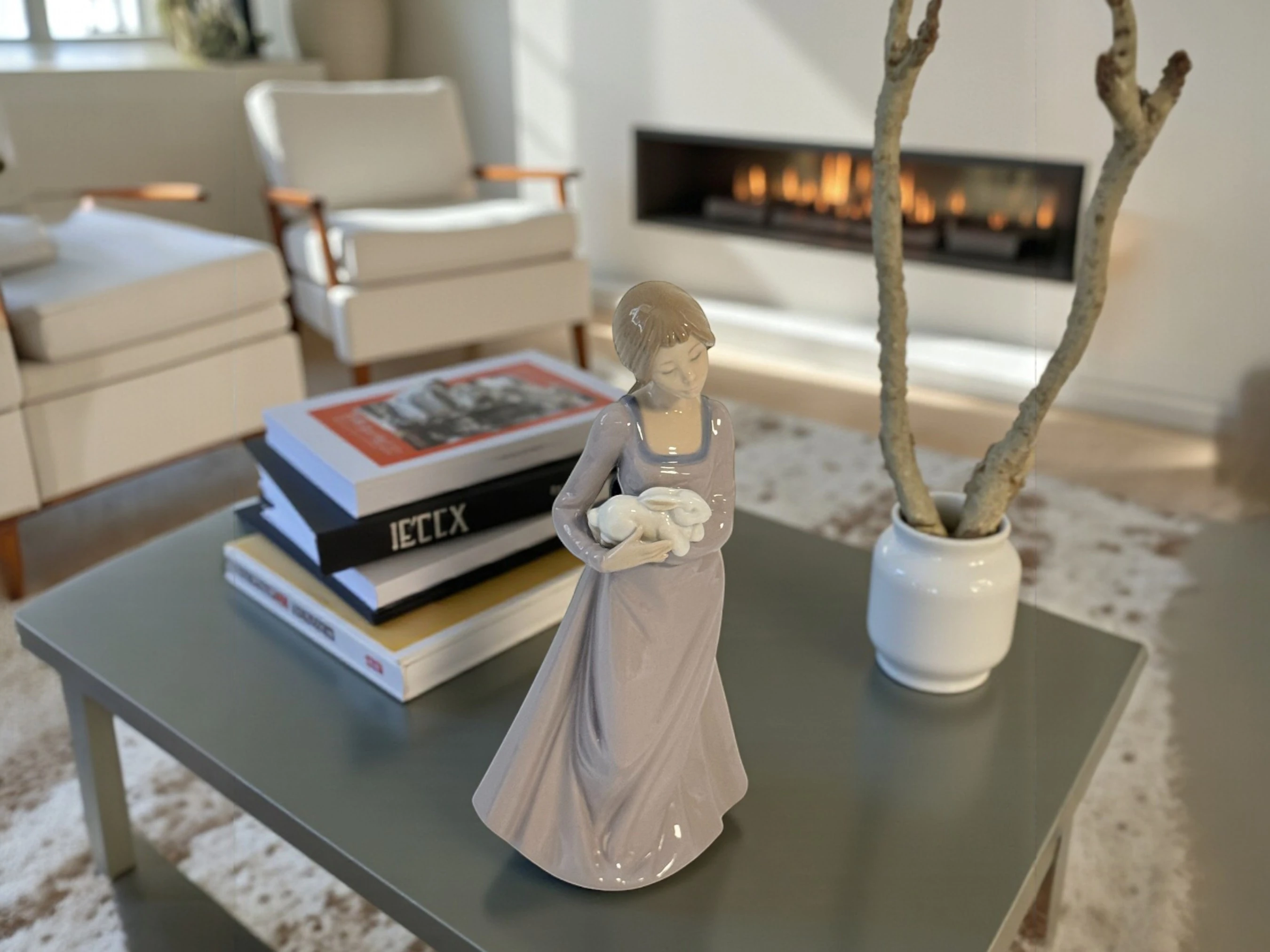 Nao by Lladró –  Porselen Figür “Girl with Rabbits”