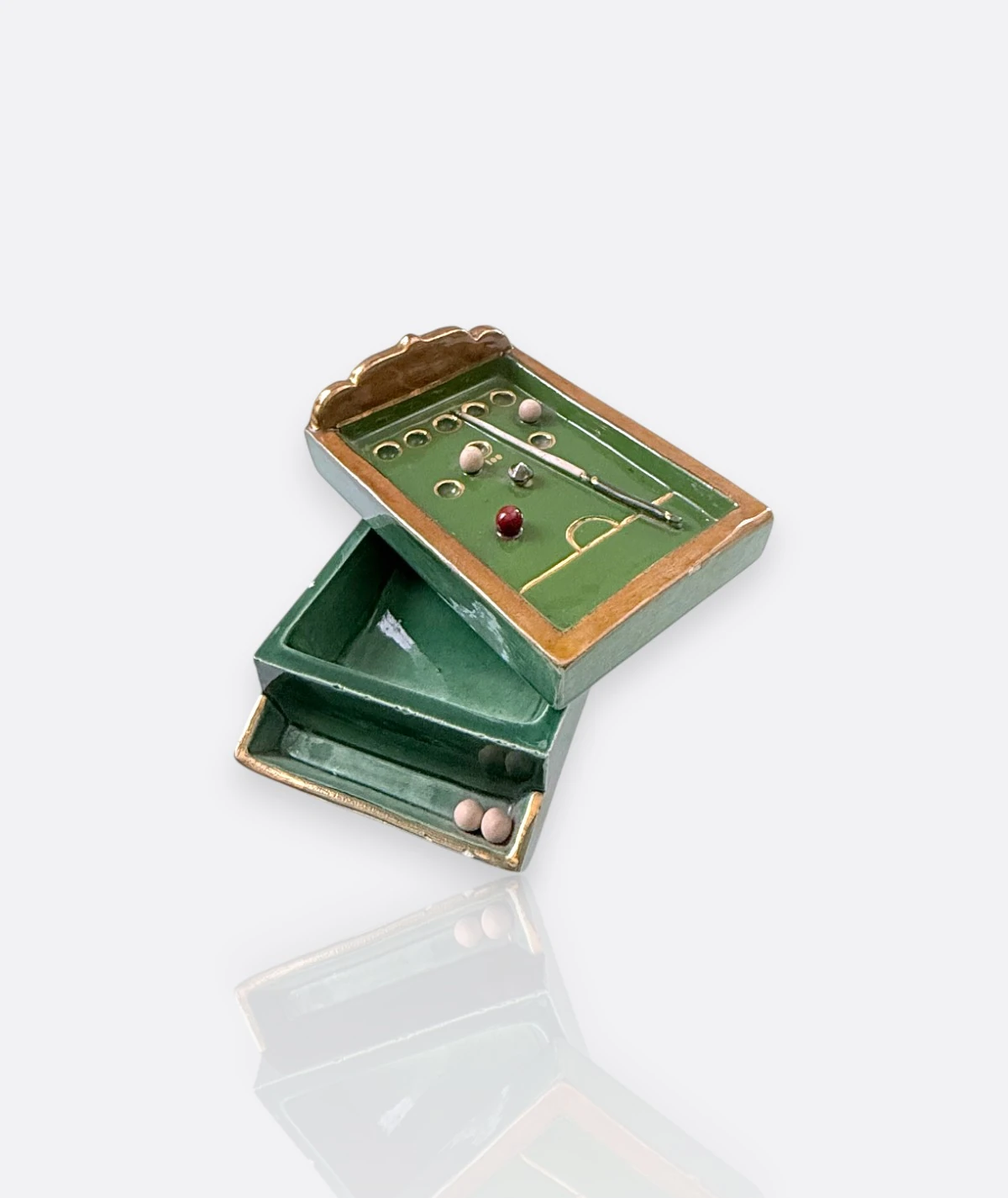 El Yapımı Seramik Bilardo Masası Sigaralık 