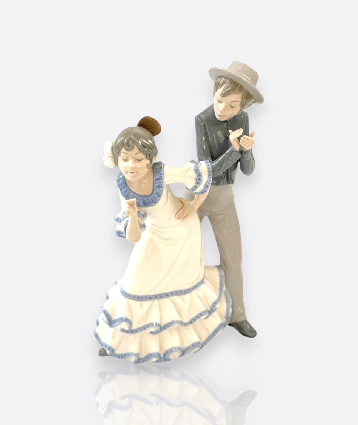 NAO by Lladró – Porselen Figür “Young Couple Dancing” (Spain, 1980)