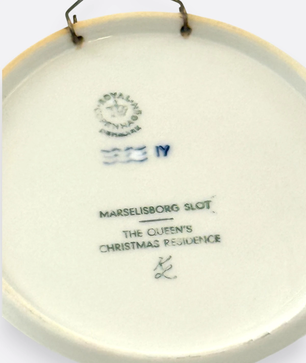 Royal Copenhagen & Bing & Grøndahl – Christmas Plate Koleksiyonu (12 ADET)