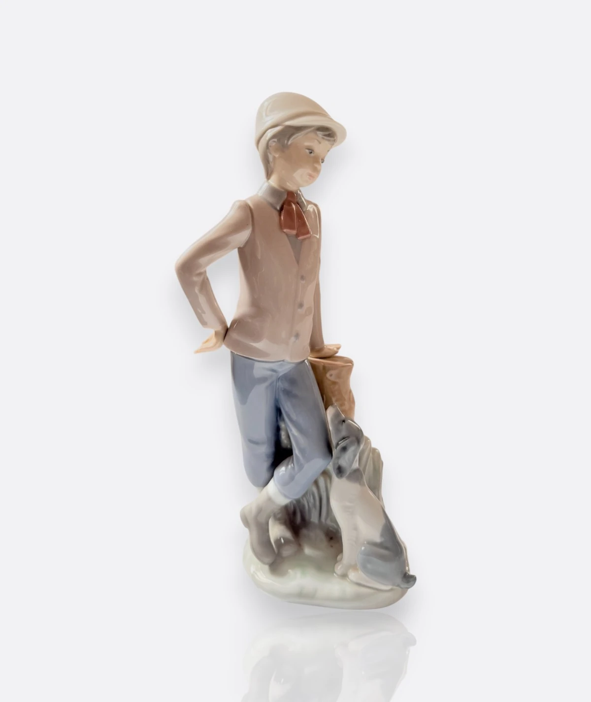 NAO by Lladró – Porselen Figür  “Boy with Dog” (1983)