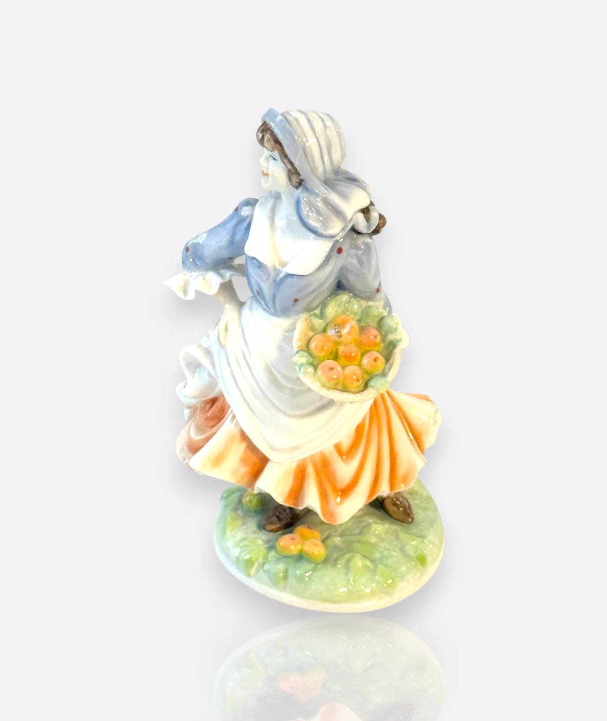 Royal Worcester – Porselen Figür“Rosie Picking Apples” (Old Country Ways, 1986)