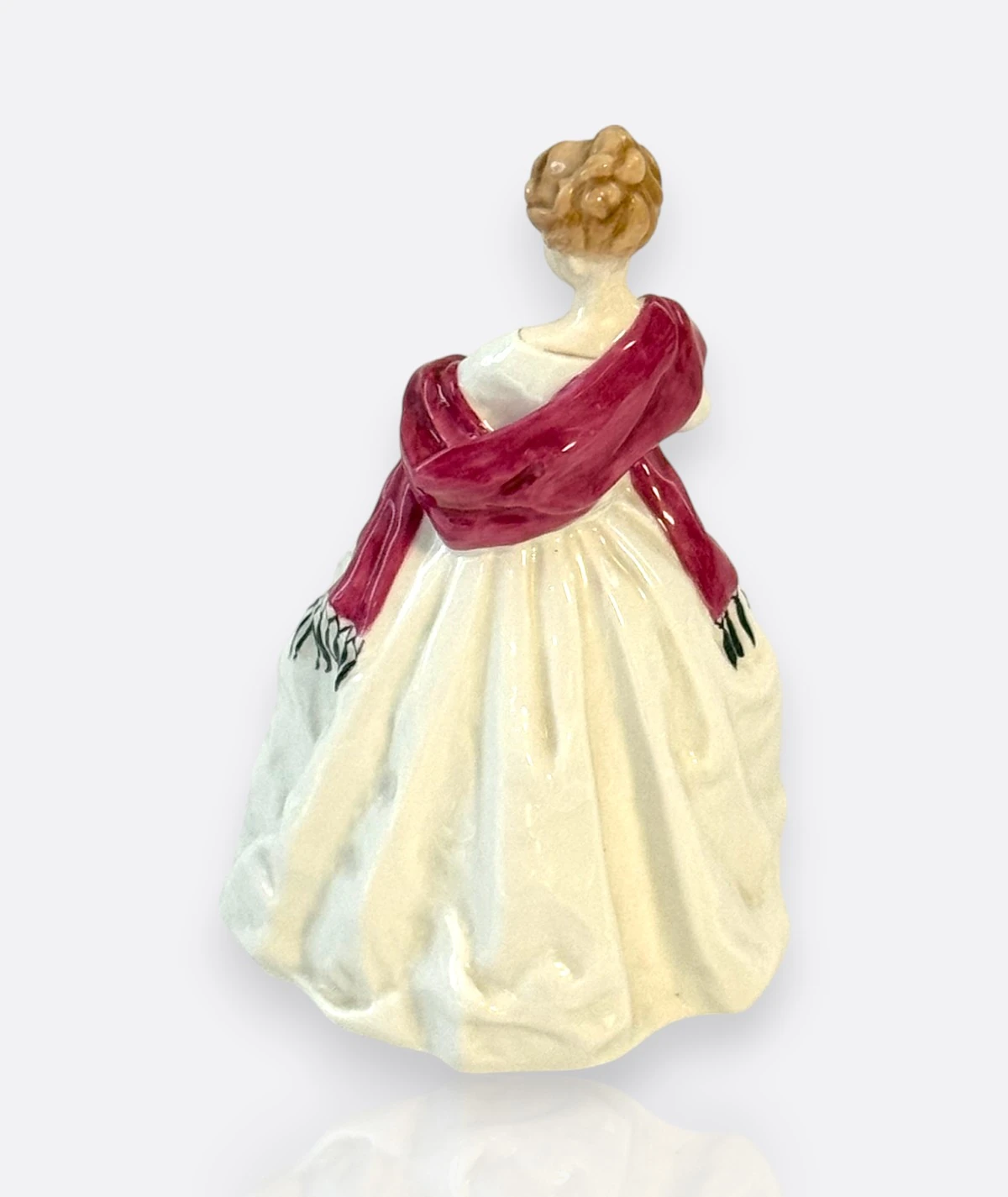 Royal Worcester – Porselen Figür  “First Dance” (F.G. Doughty, No. 3629)