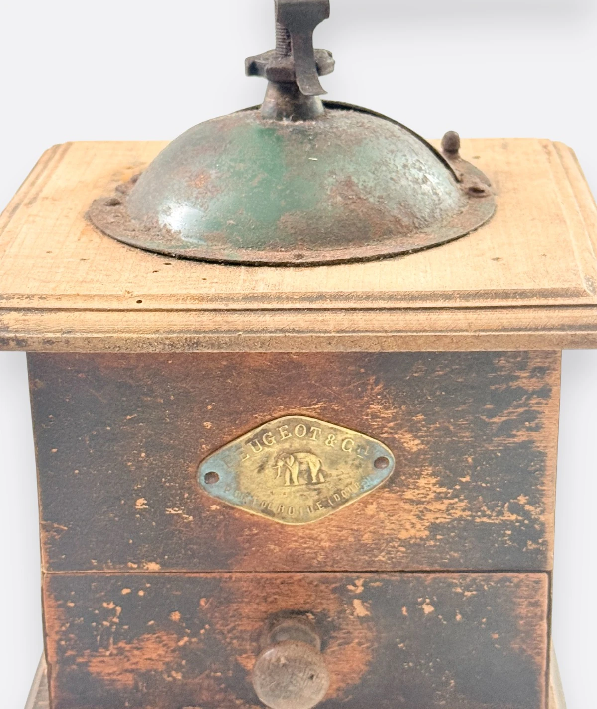 Antika Peugeot & Cie Kahve Değirmeni – Pont-de-Roide, Fransa (1890–1910)