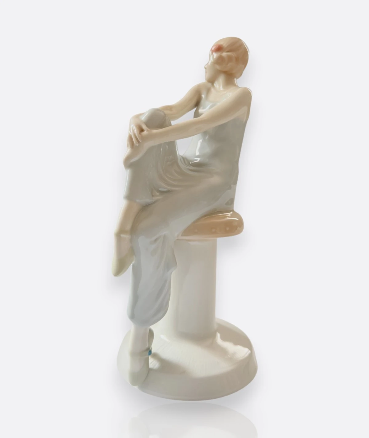 Royal Doulton –  Porselen Figür “Flirtation” (HN 3071, 1985)