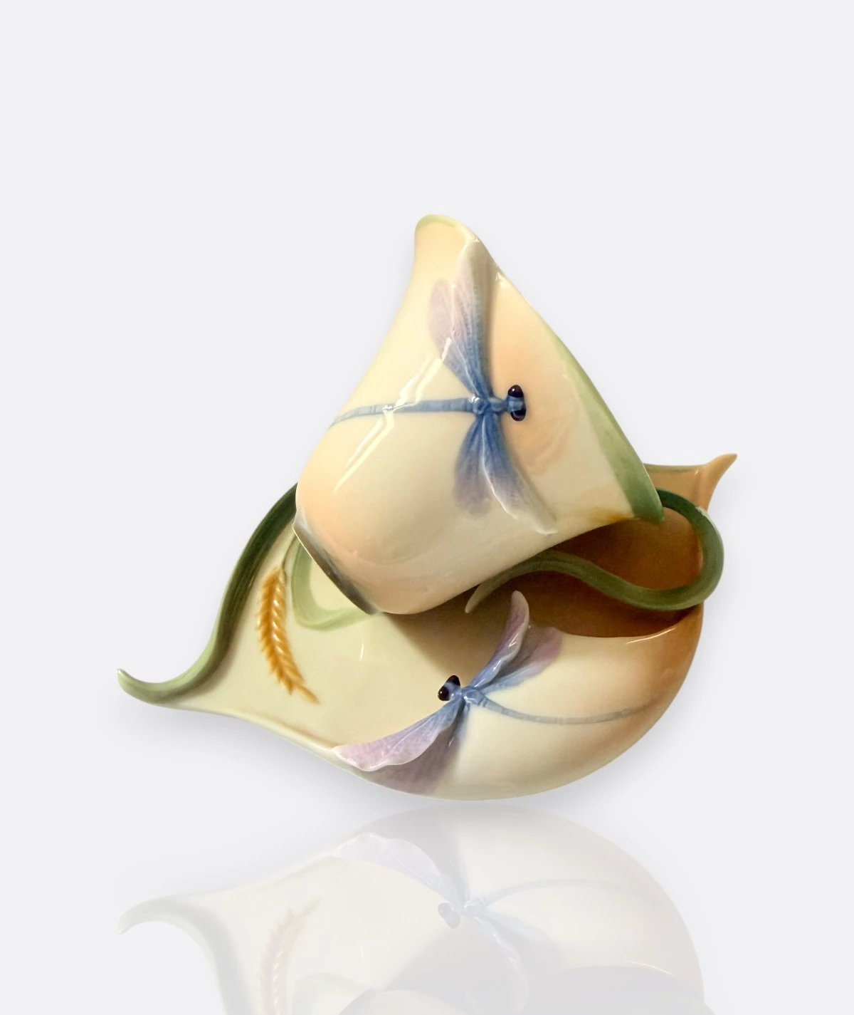 Franz Collection – Kelebekli Fincan & Tabak Seti (FZ00028)