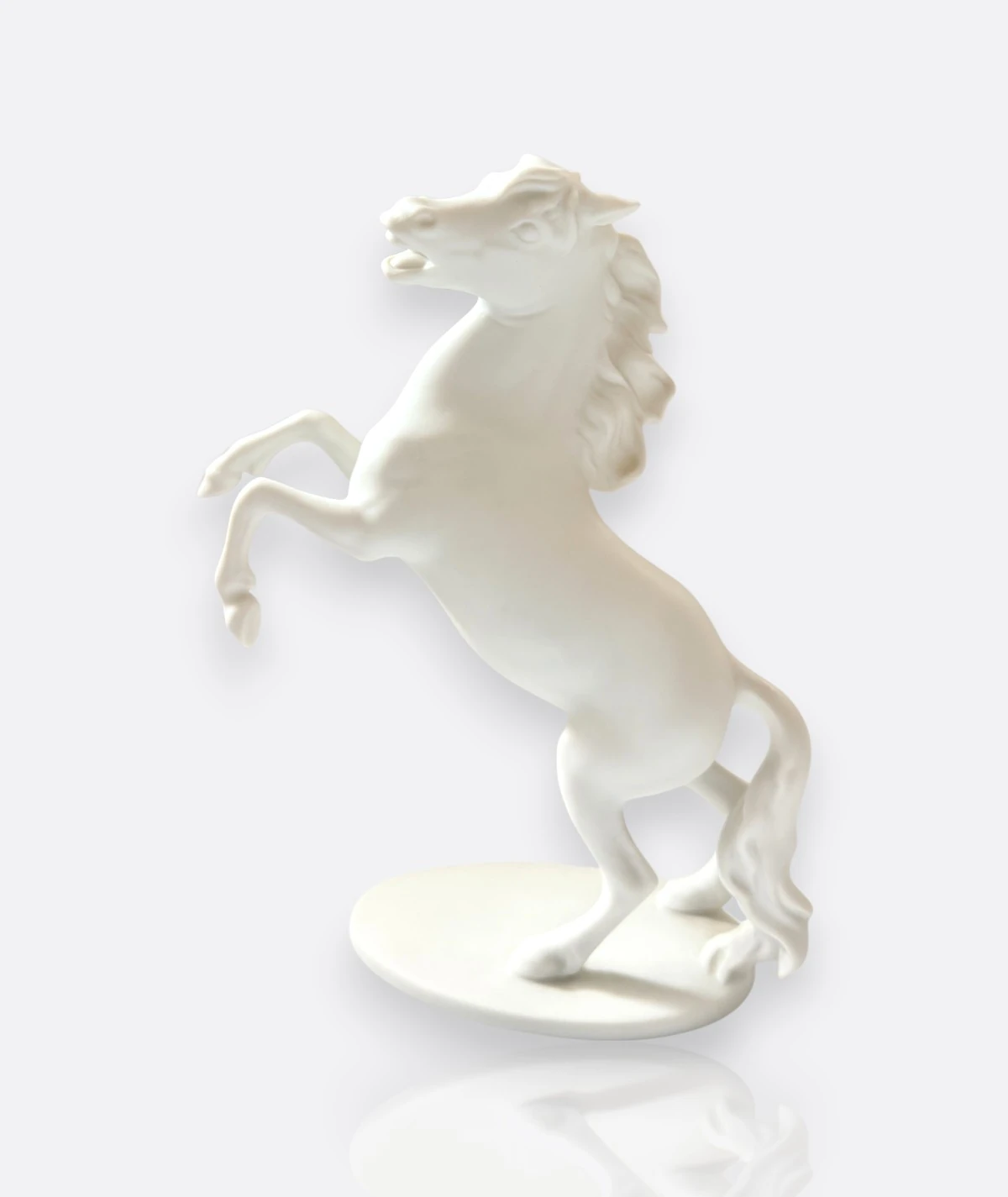 Kaiser Porzellan – “Rearing Horse” Boeckmann İmzalı Bisque Porselen Figür (Almanya, 20. Yüzyıl Ortası)