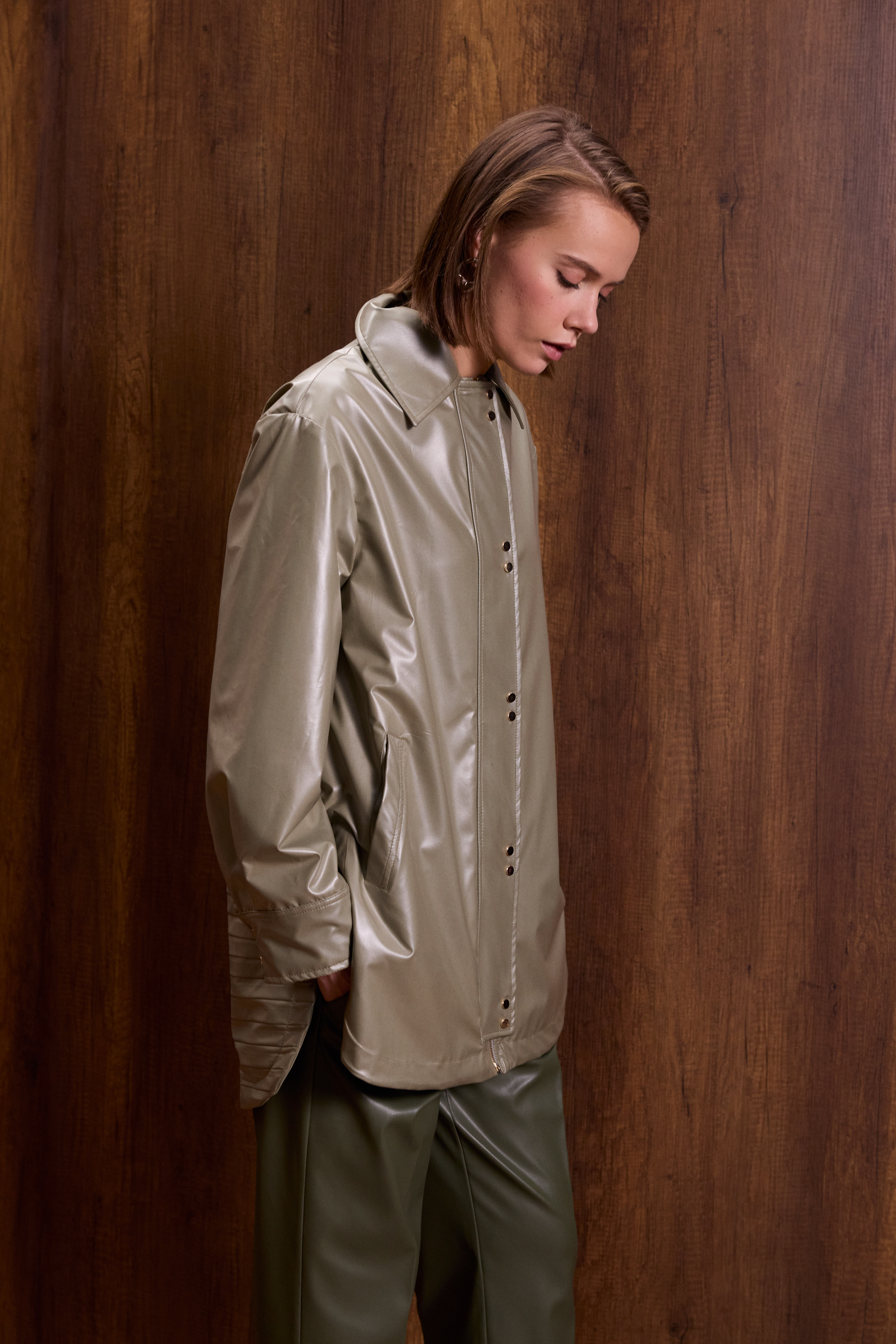 Sırtı Pilise Detaylı Bomber Ceket