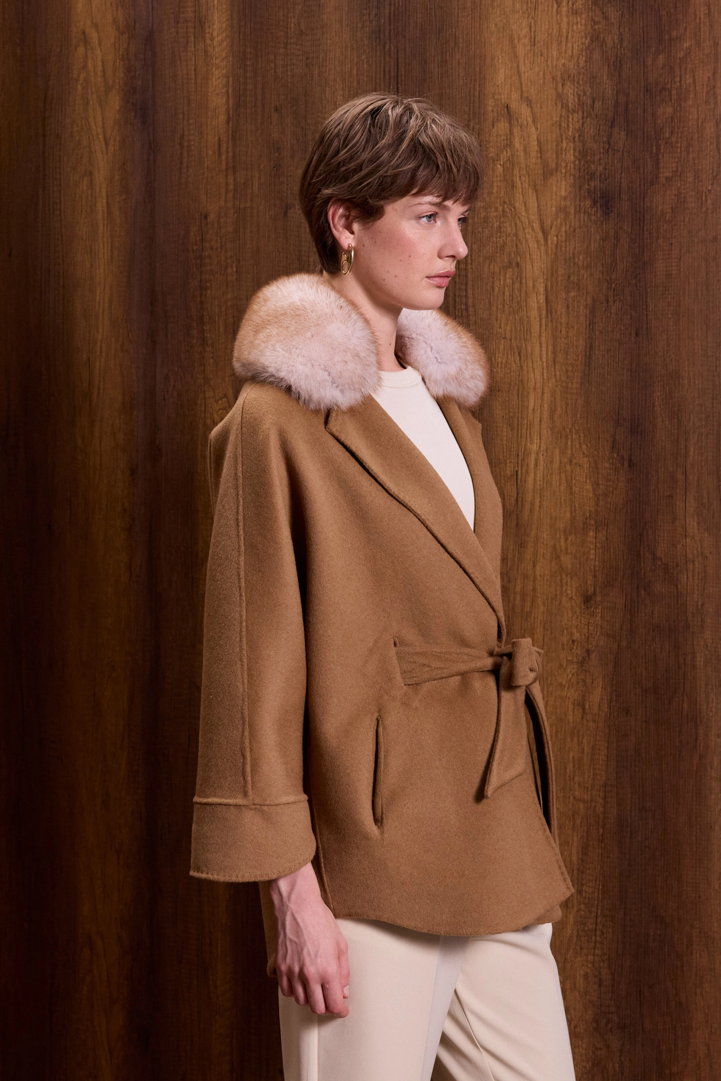 Kürk Detaylı Yün Kaşmir Kollu Panço