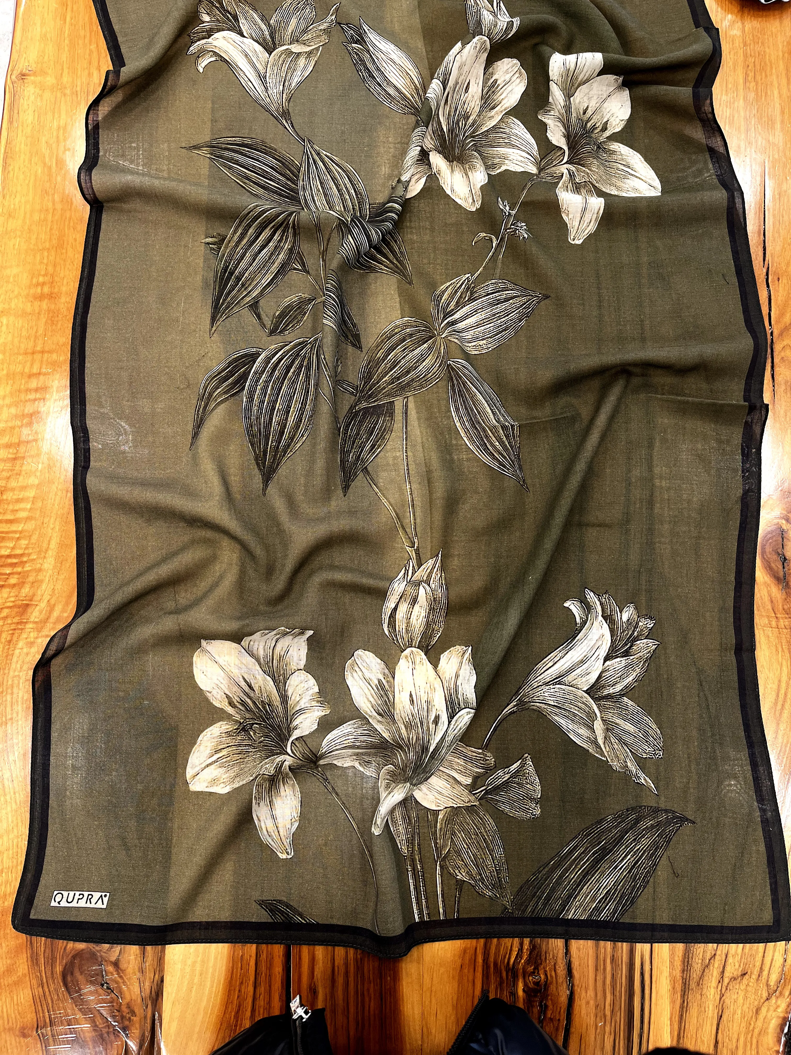 Lily Yeşil Yün İpek Şal