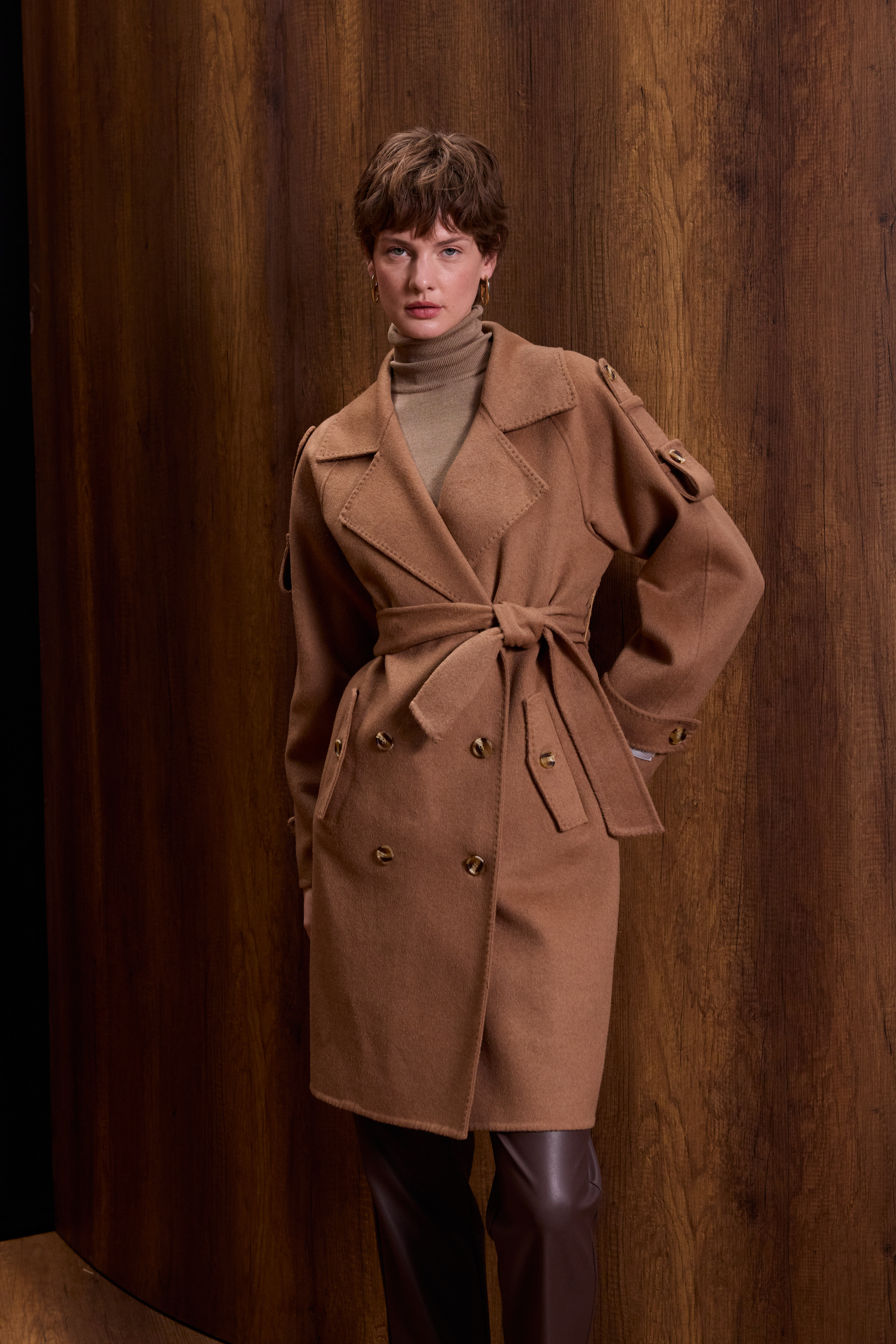 Yün Kaşmir Apoletli Kaban