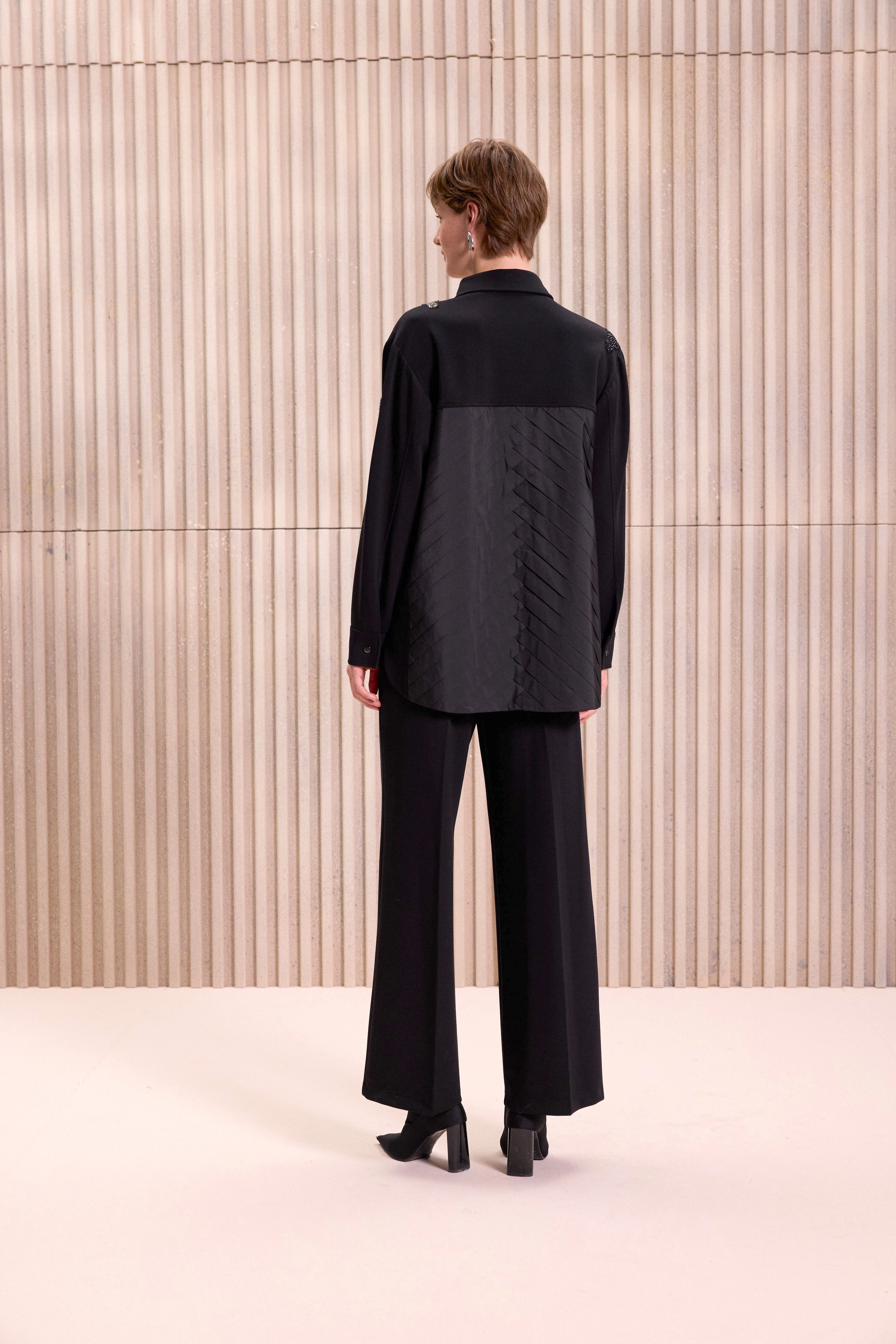 Sırtı Pilise Detaylı Modal Örme Takım