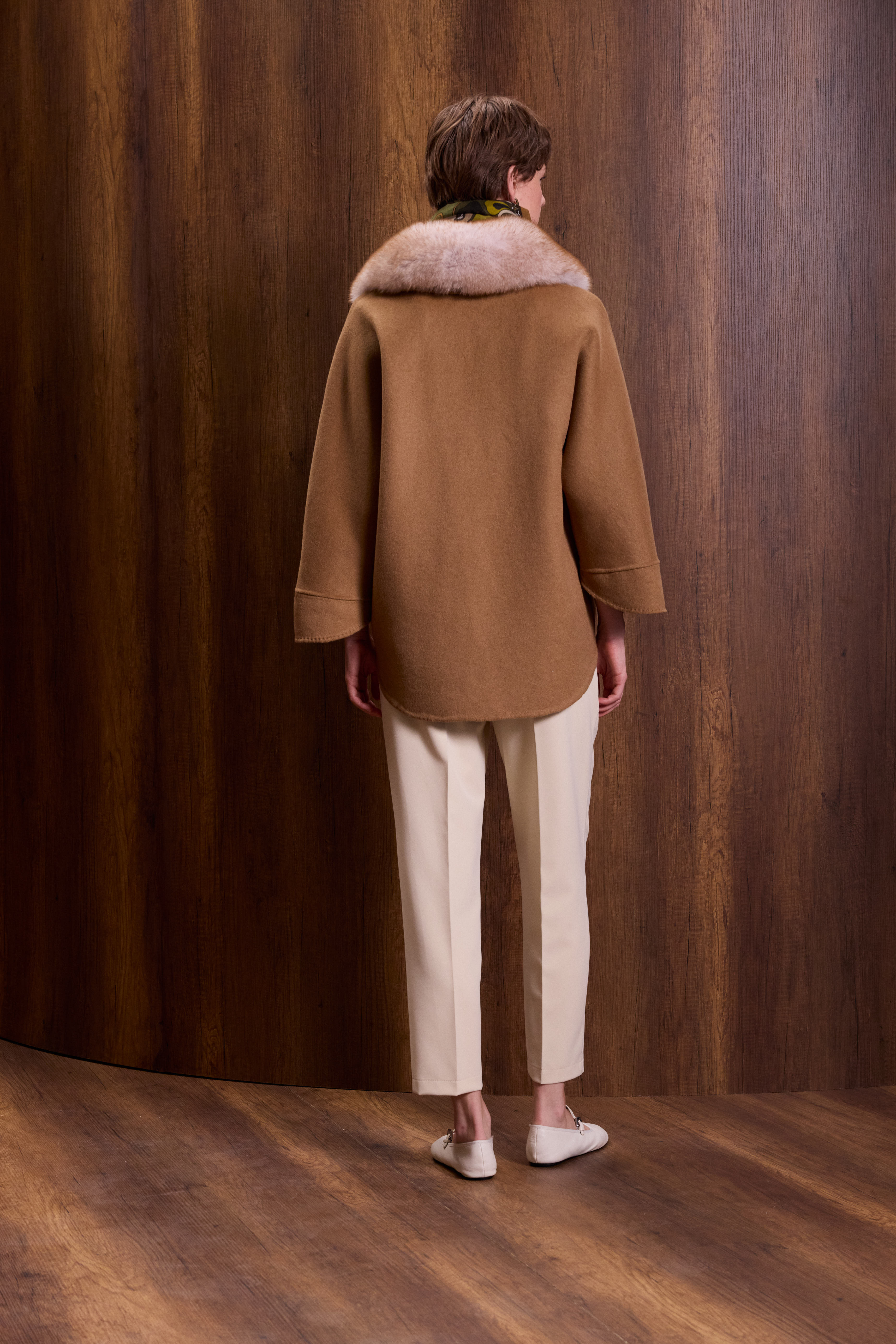 Kürk Detaylı Yün Kaşmir Kollu Panço