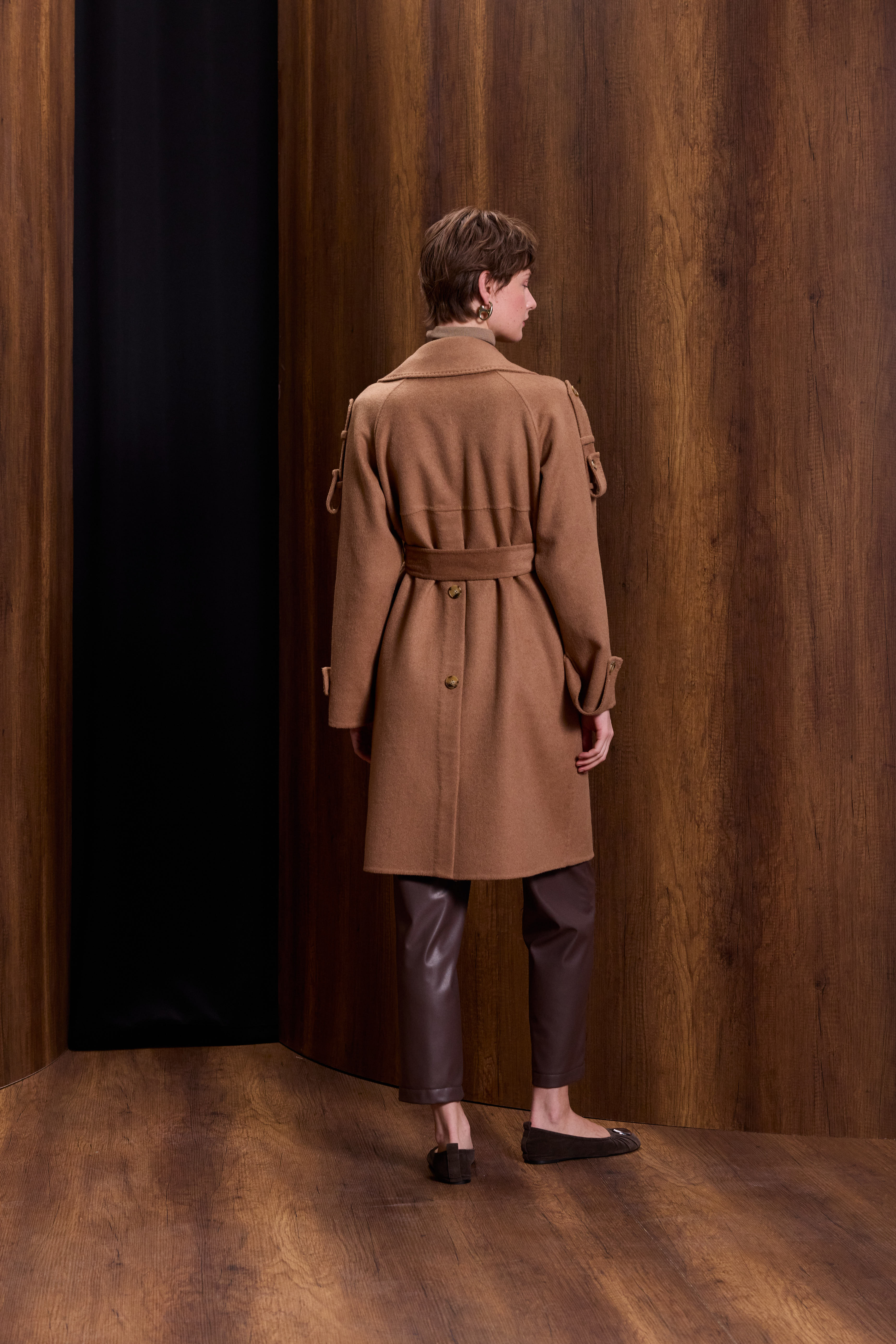 Yün Kaşmir Apoletli Kaban