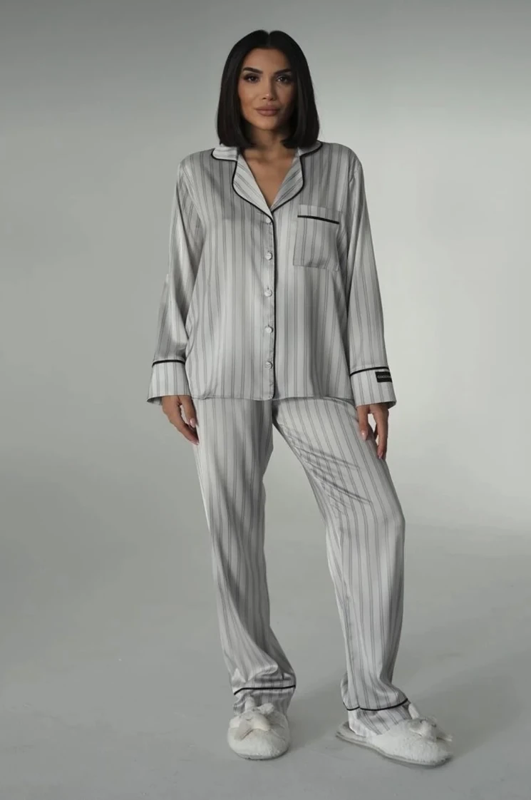 Gri Çizgili Saten Pijama Takımı
