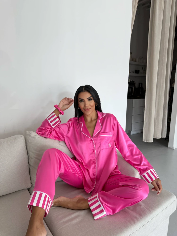 Özel Seri Pembe Saten Pijama Takımı