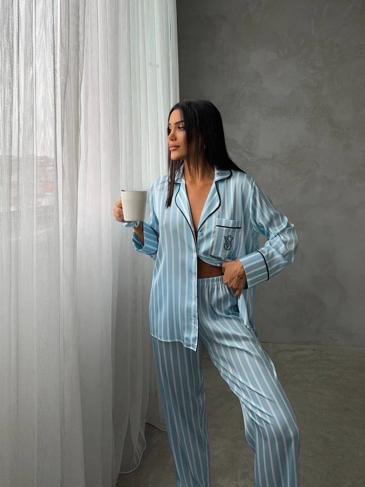 Özel Seri Bebe Mavisi Taşlı Pijama Takımı