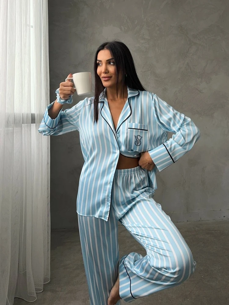 Özel Seri Bebe Mavisi Taşlı Pijama Takımı