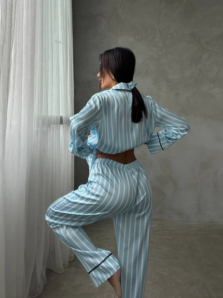 Özel Seri Bebe Mavisi Taşlı Pijama Takımı
