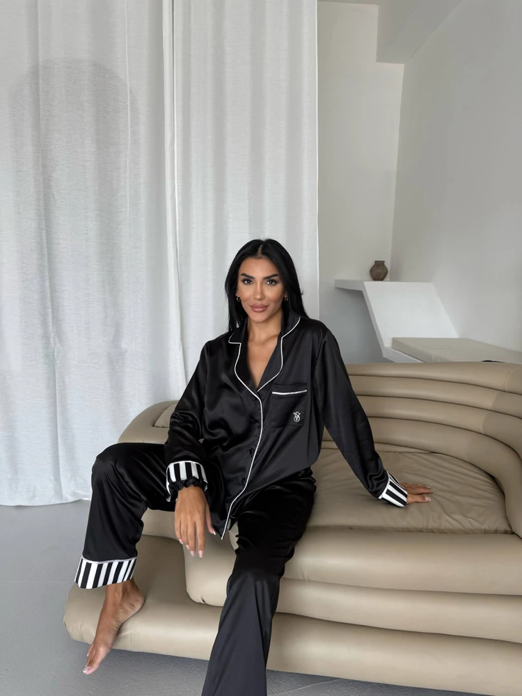 Özel Seri Siyah Pijama Takımı