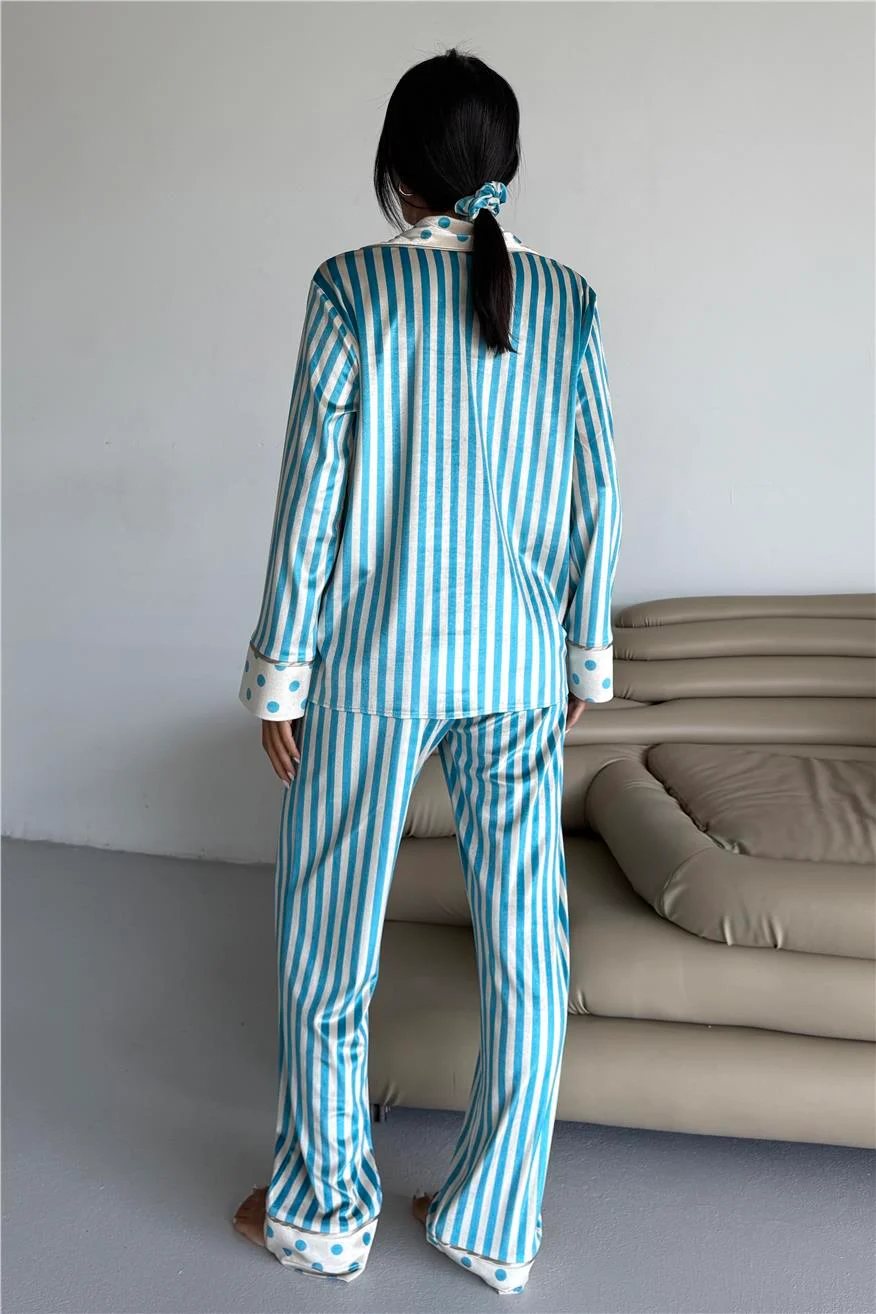 Bej Mavi Kadife Uzun Pijama Takımı