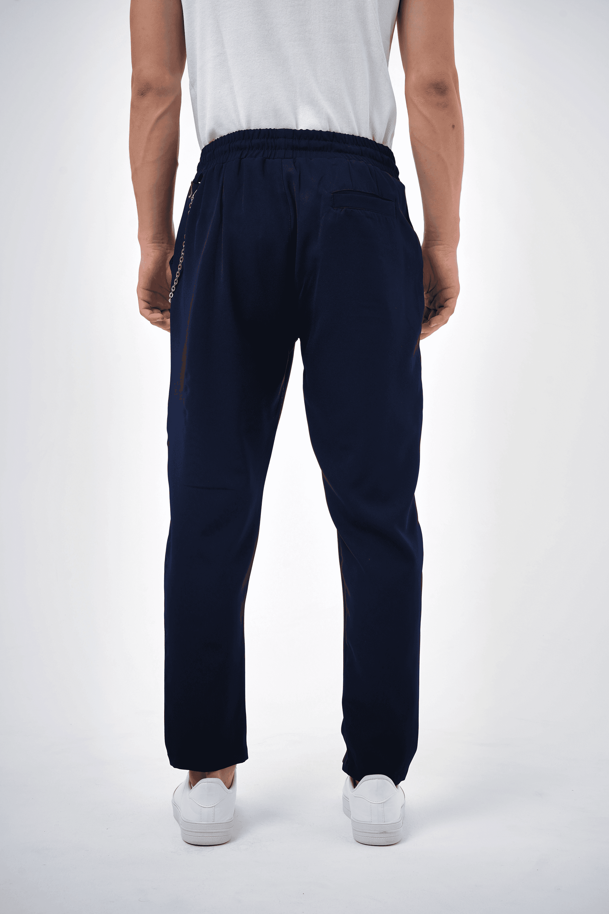 Zincir Detaylı Bağcıklı Dar Paça Single Pleated Jogger Pantolon - Lacivert