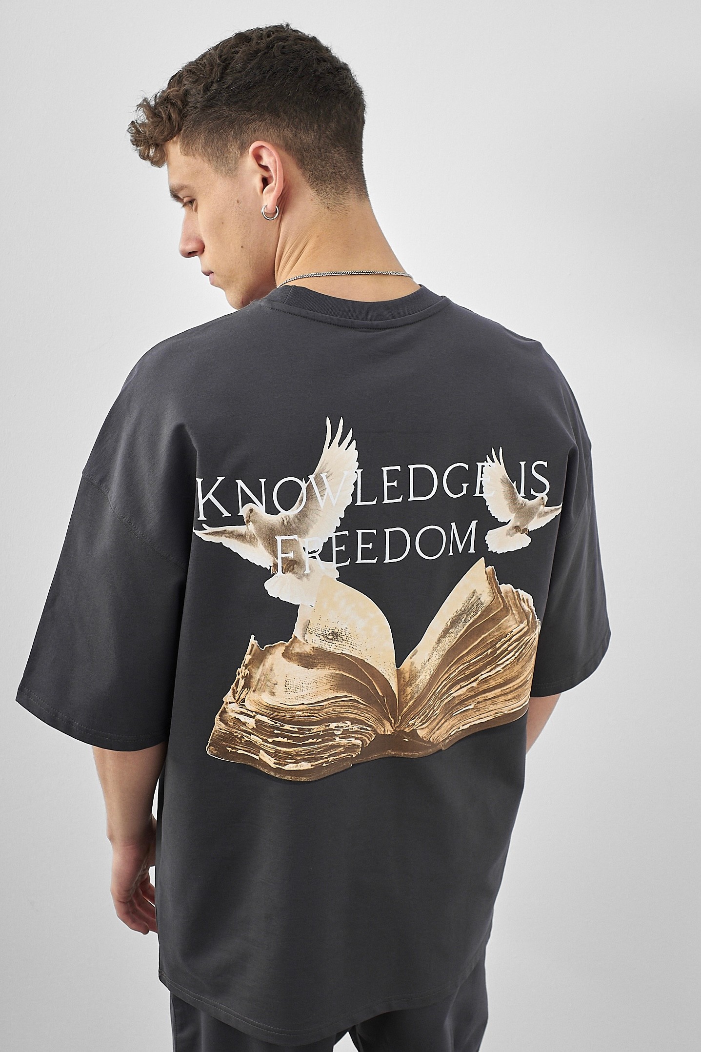 Respire Is Freedom Baskılı Oversize T-Shirt - Füme