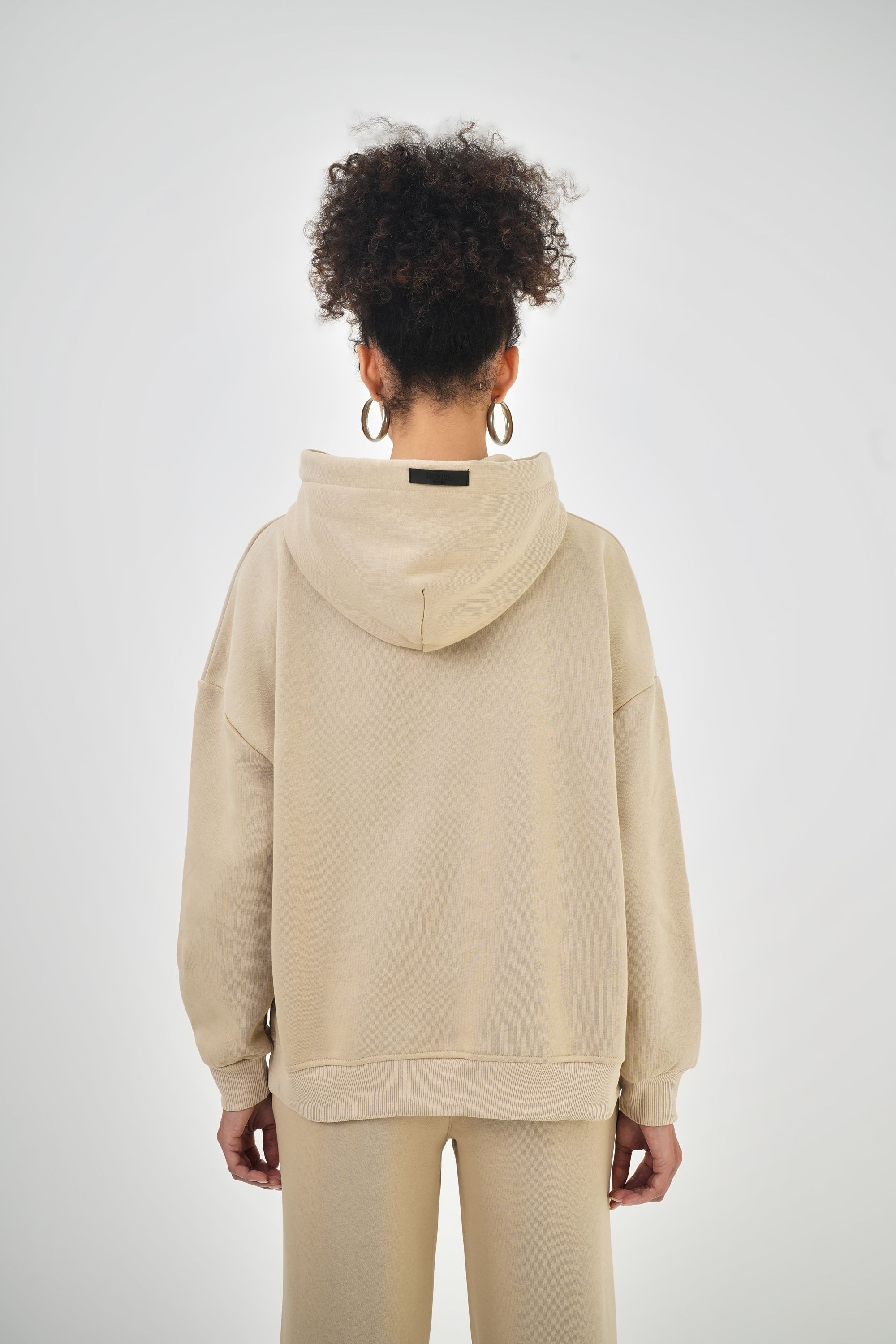 Kadın Kanguru Cepli Kapüşonlu Basic Oversize Hoodie - Bej