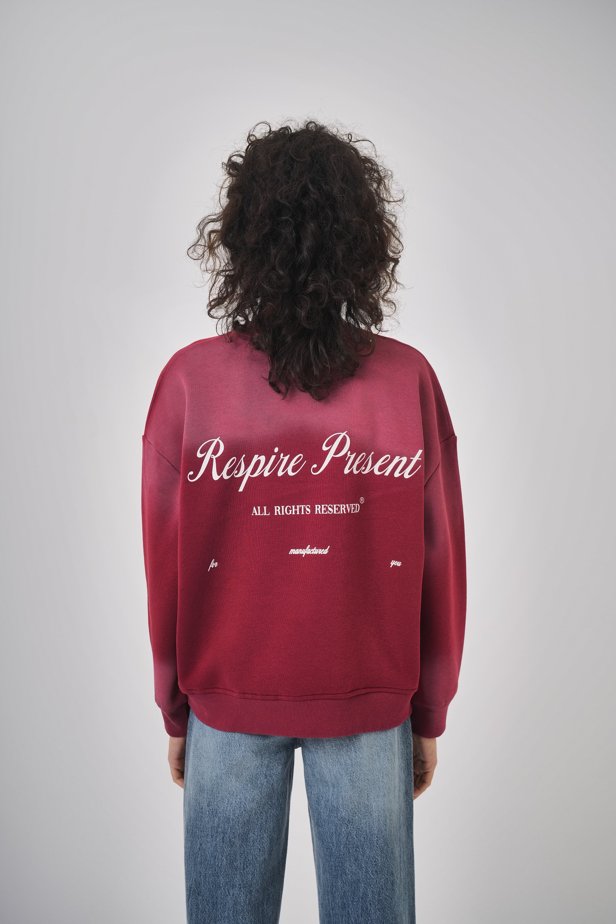 Kadın Oversize Respire Present Yazılı Sweatshirt - Bordo