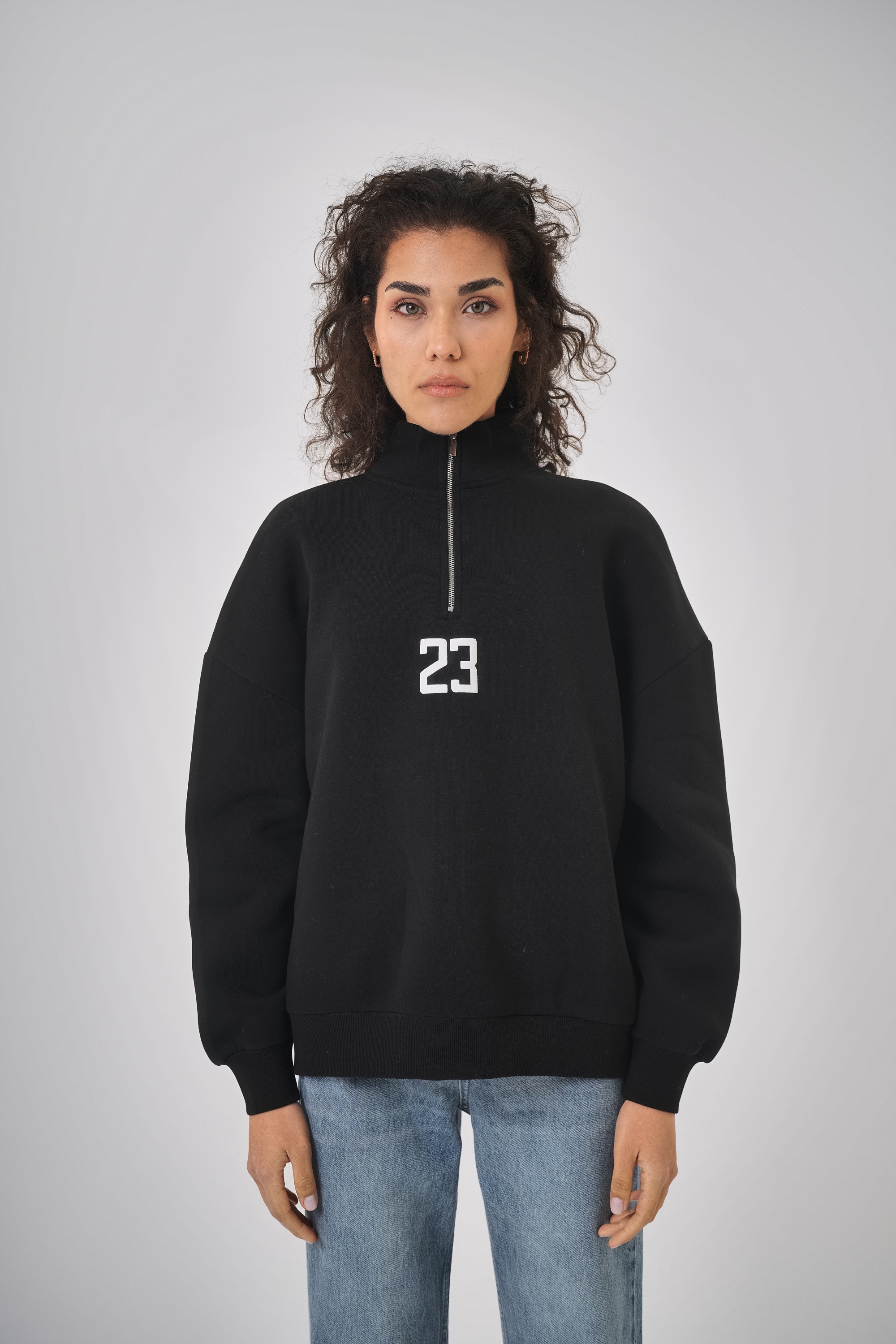 Kadın Oversize Baskılı Yarım Fermuarlı Sweatshirt - Siyah