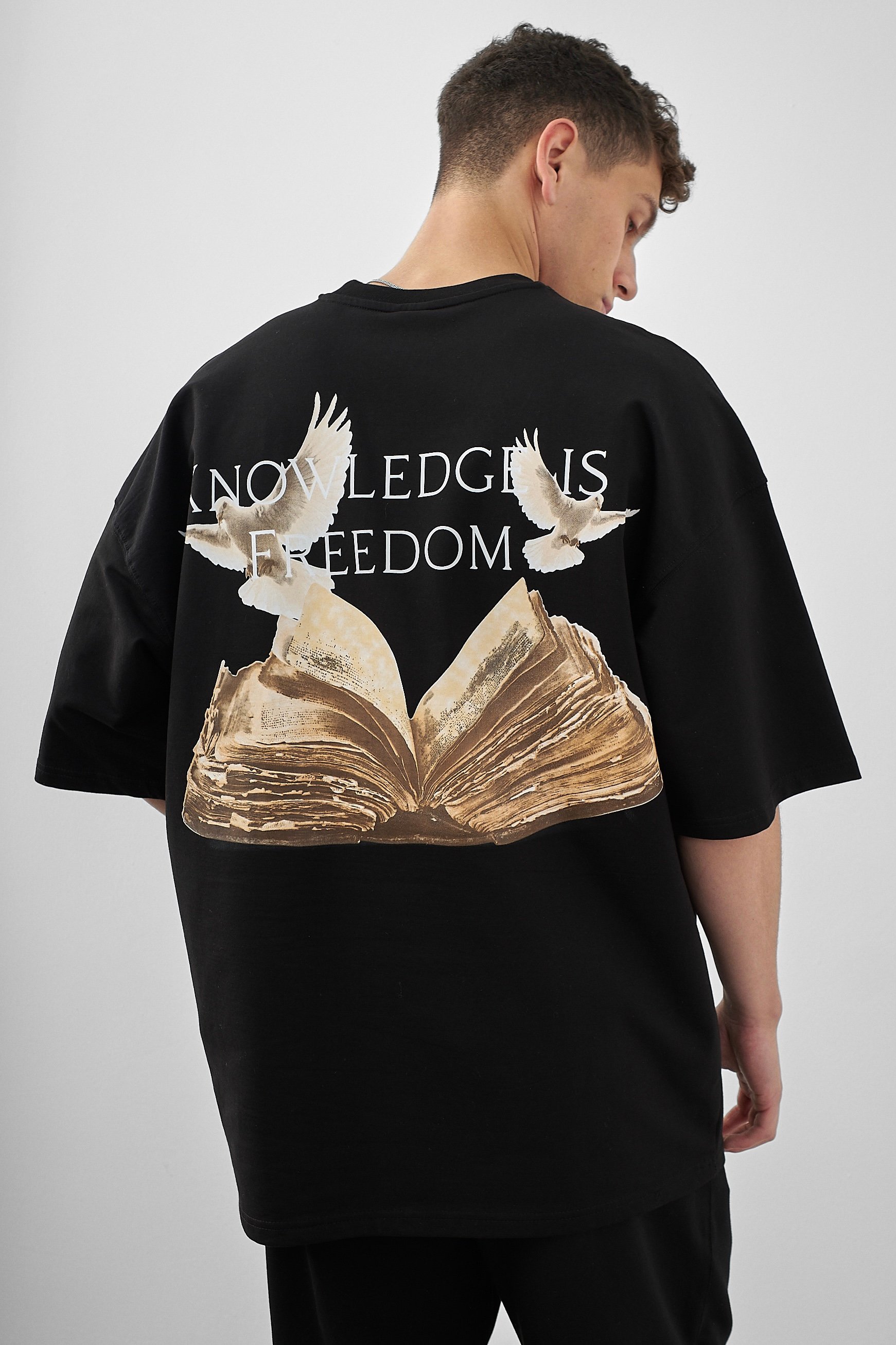 Respire Is Freedom Baskılı Oversize T-Shirt - Siyah