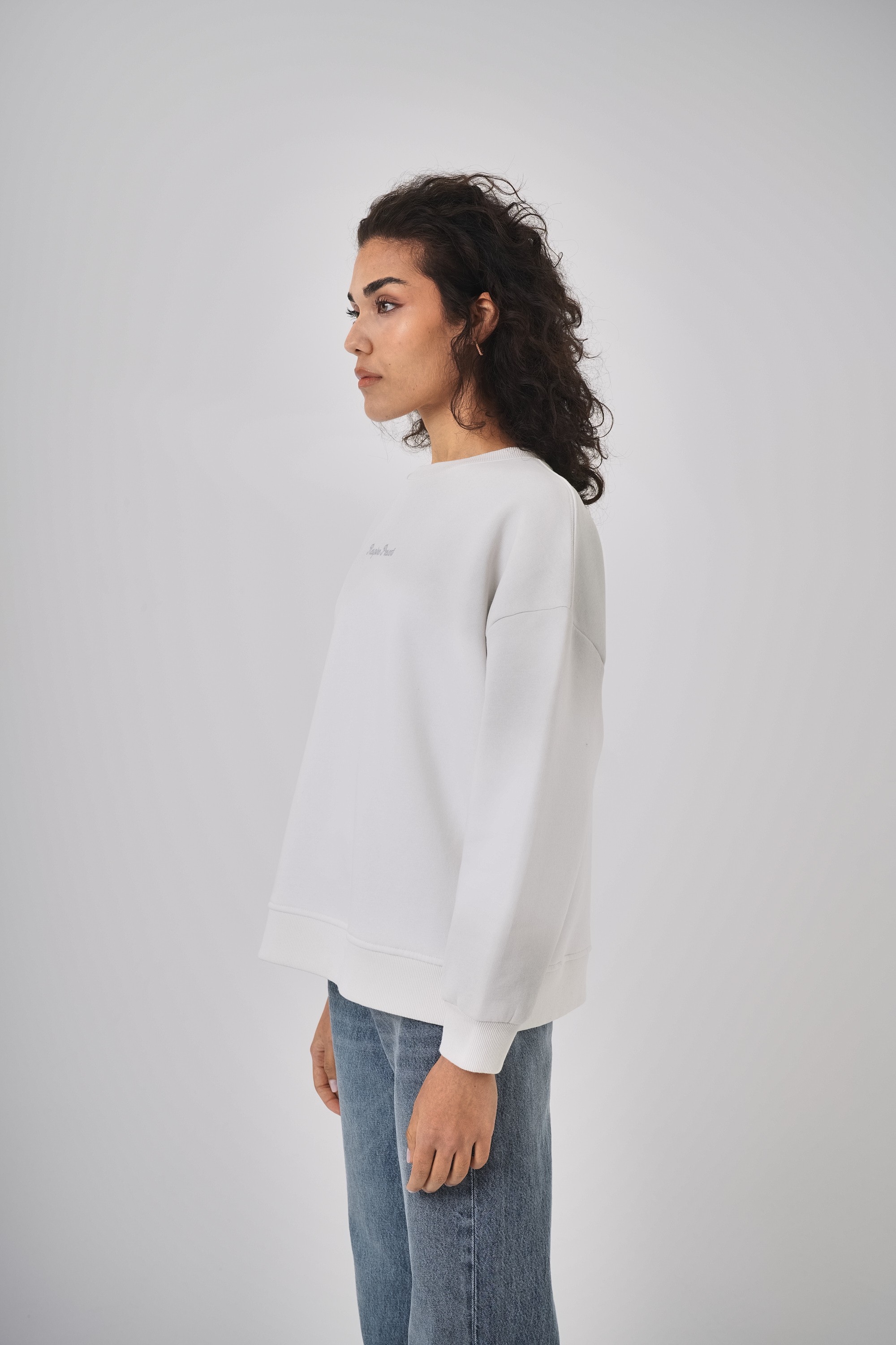 Kadın Oversize Respire Present Yazılı Sweatshirt - Ekru