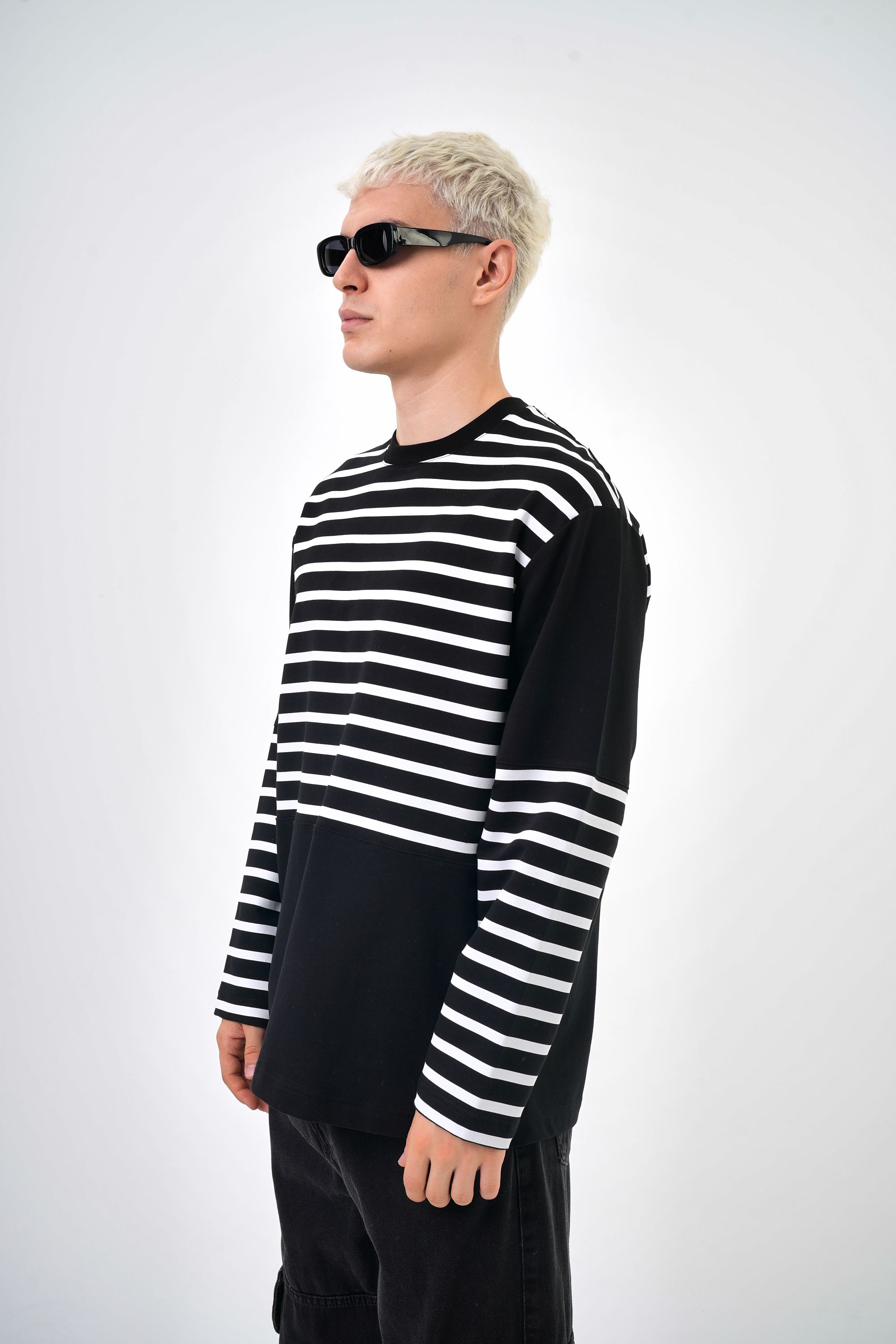 Erkek Overisize Çizgili Striped Sweatshirt   - Siyah