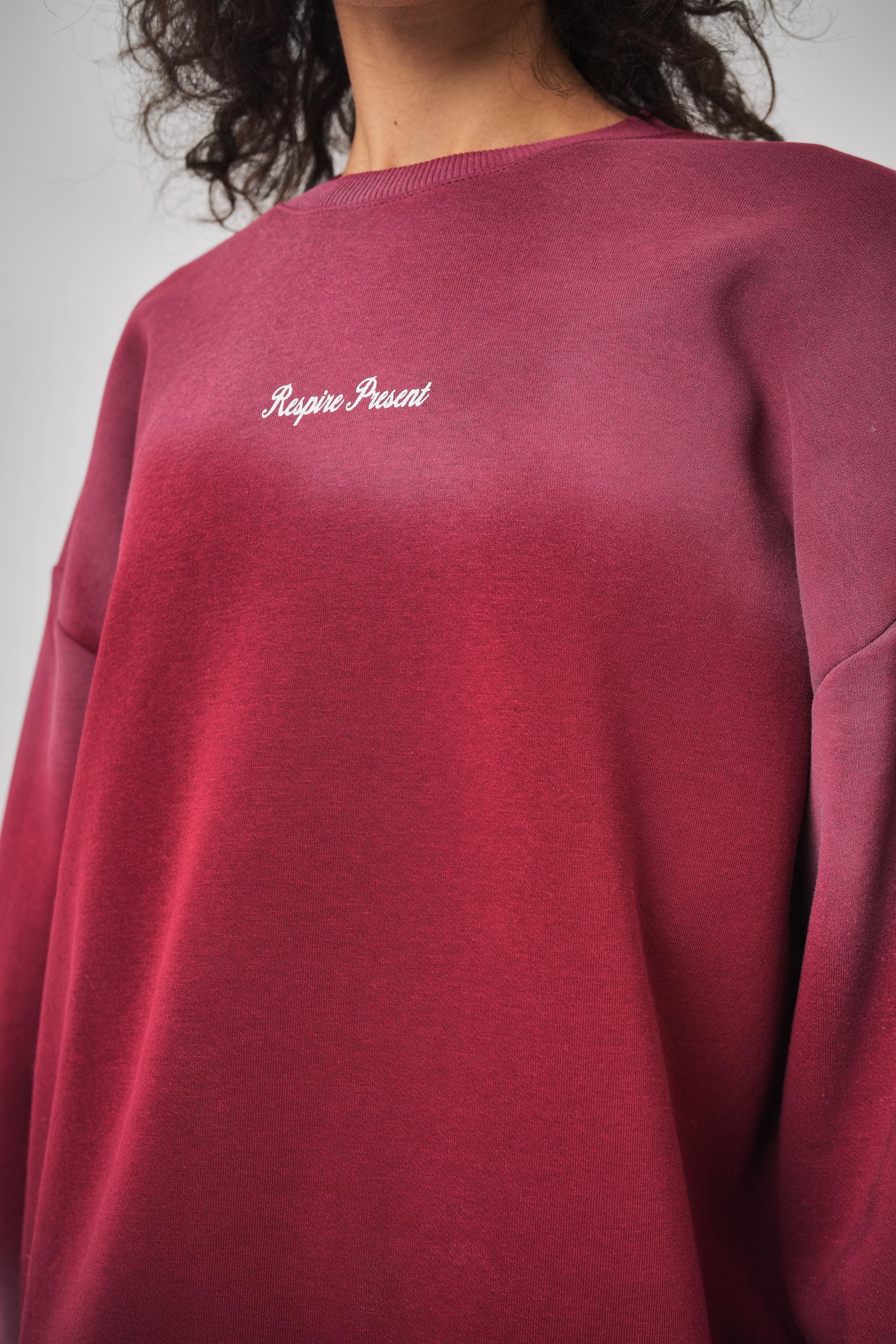 Kadın Oversize Respire Present Yazılı Sweatshirt - Bordo