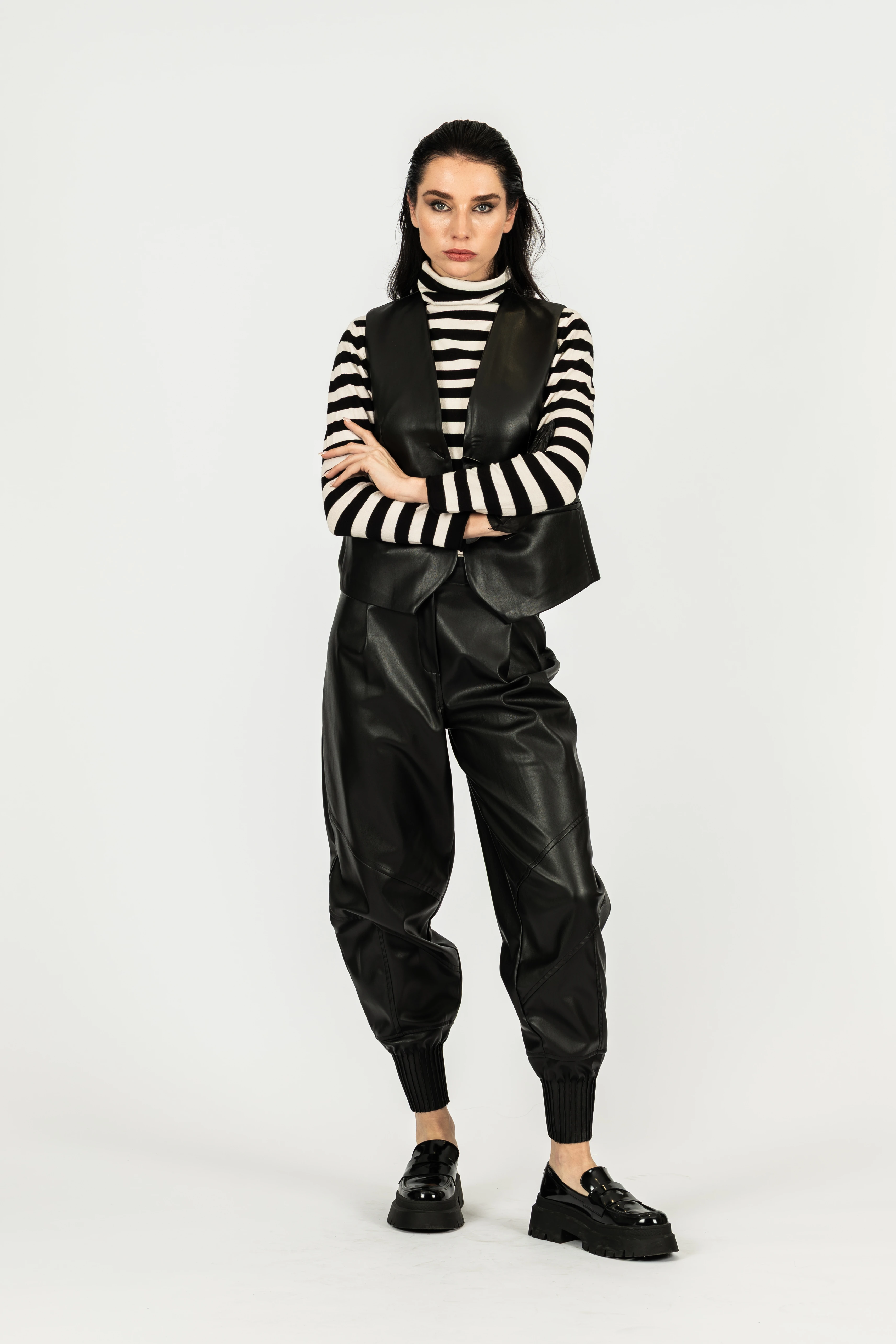 Büzgülü Deri Pantolon