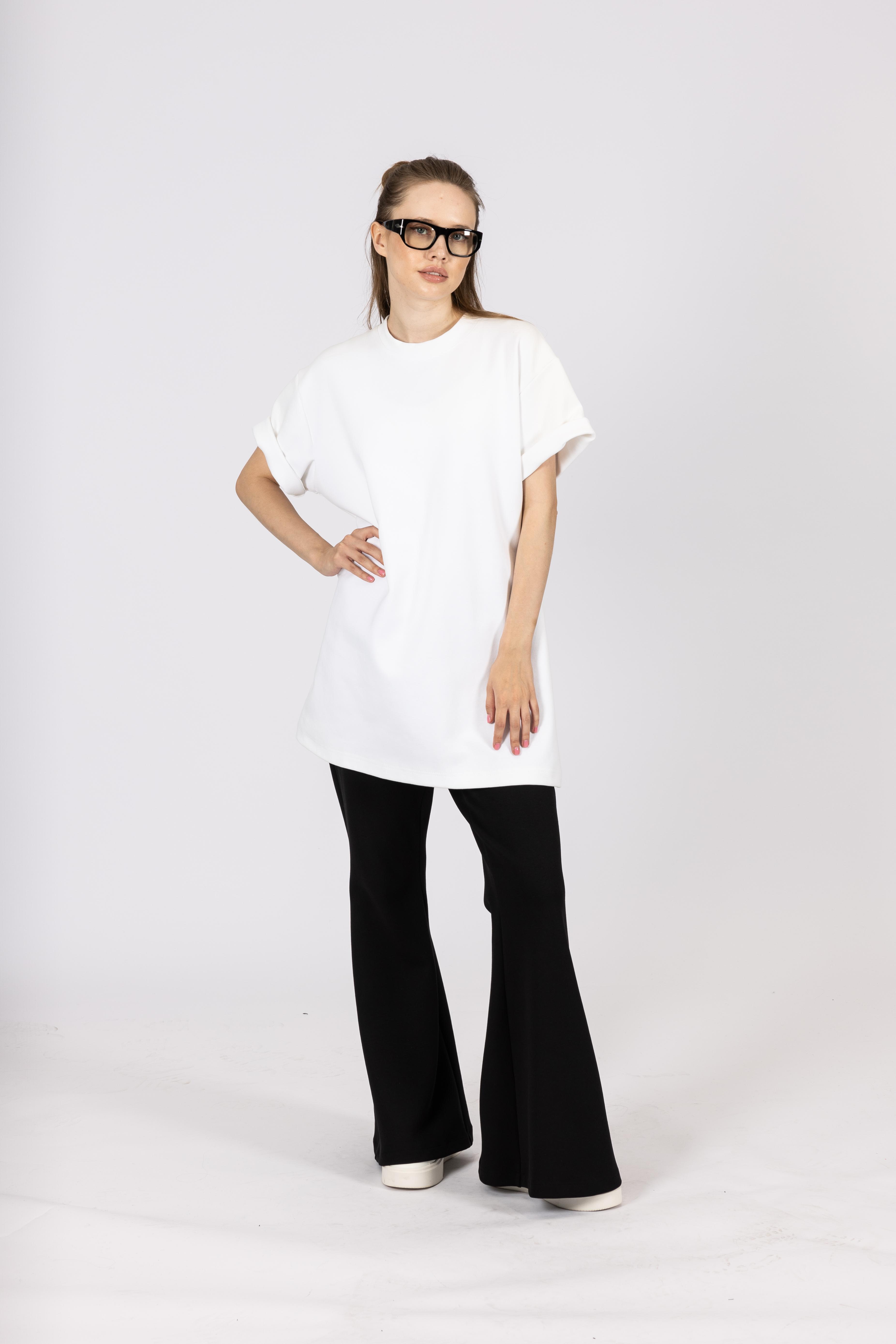 Unisex Tişört & Basic İspanyol Pantolon - Beyaz